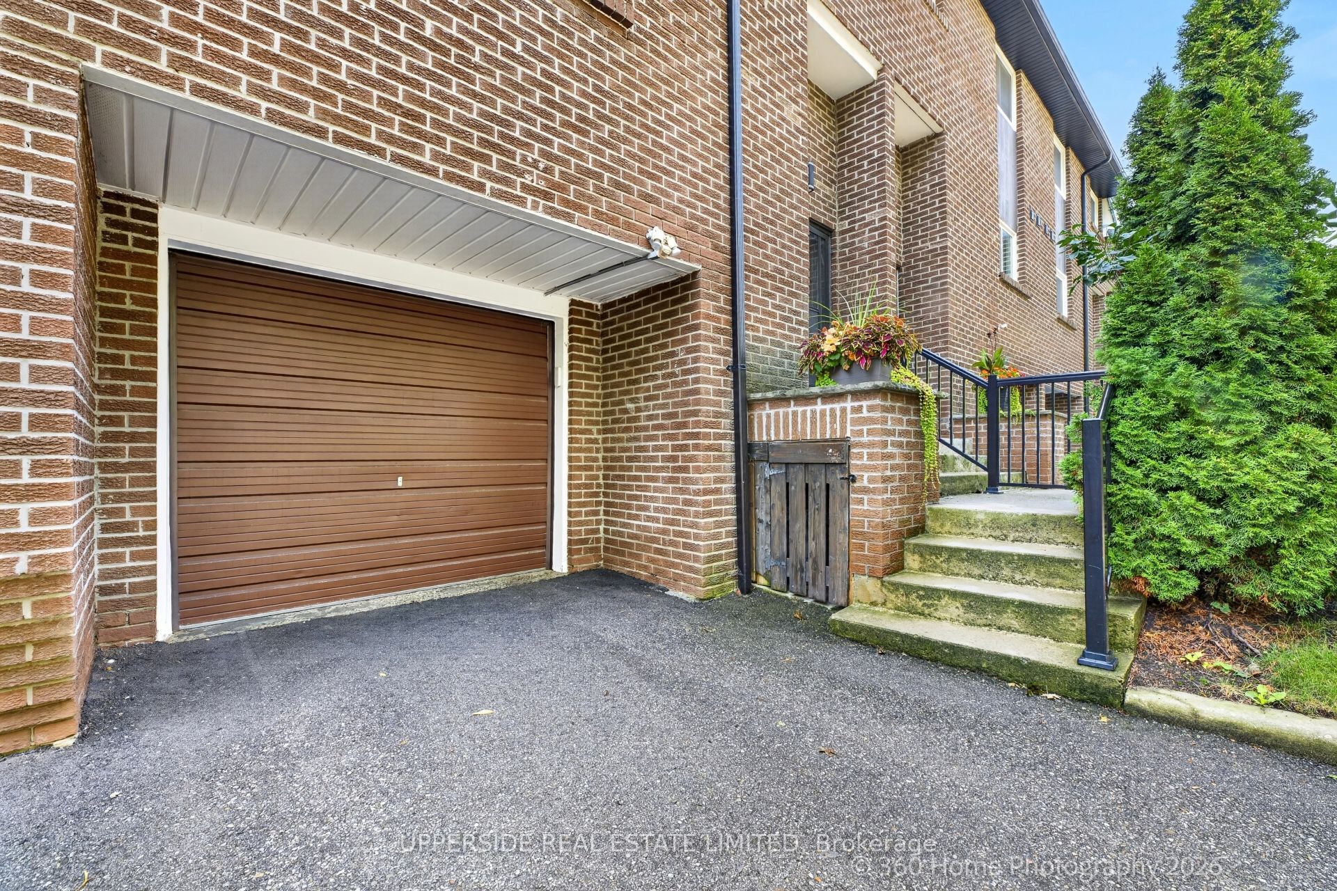 119 Henderson Avenue 7, Markham, ON L3T 2L3 photo 2