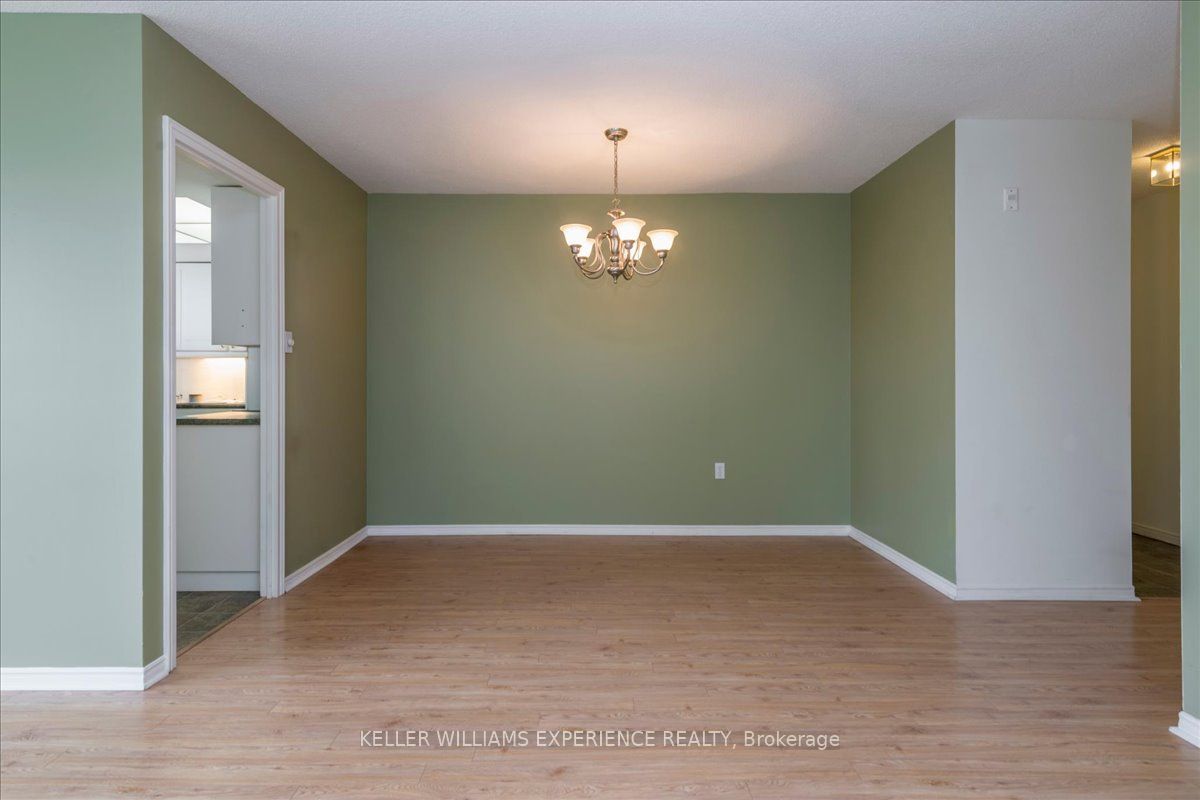 270 Davis Drive 503, Newmarket, ON L3Y 8K2 photo 4