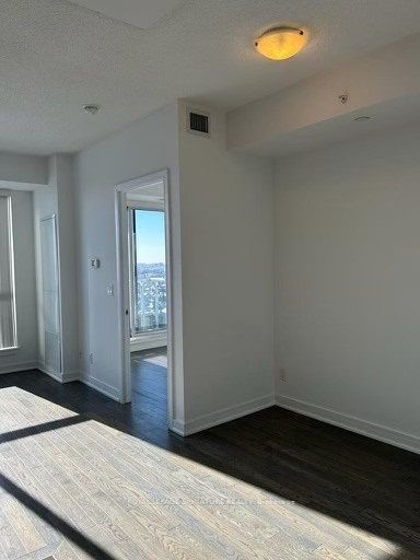 9201 Yonge Street 1908NW, Richmond Hill, ON L4C 1H9 photo 5