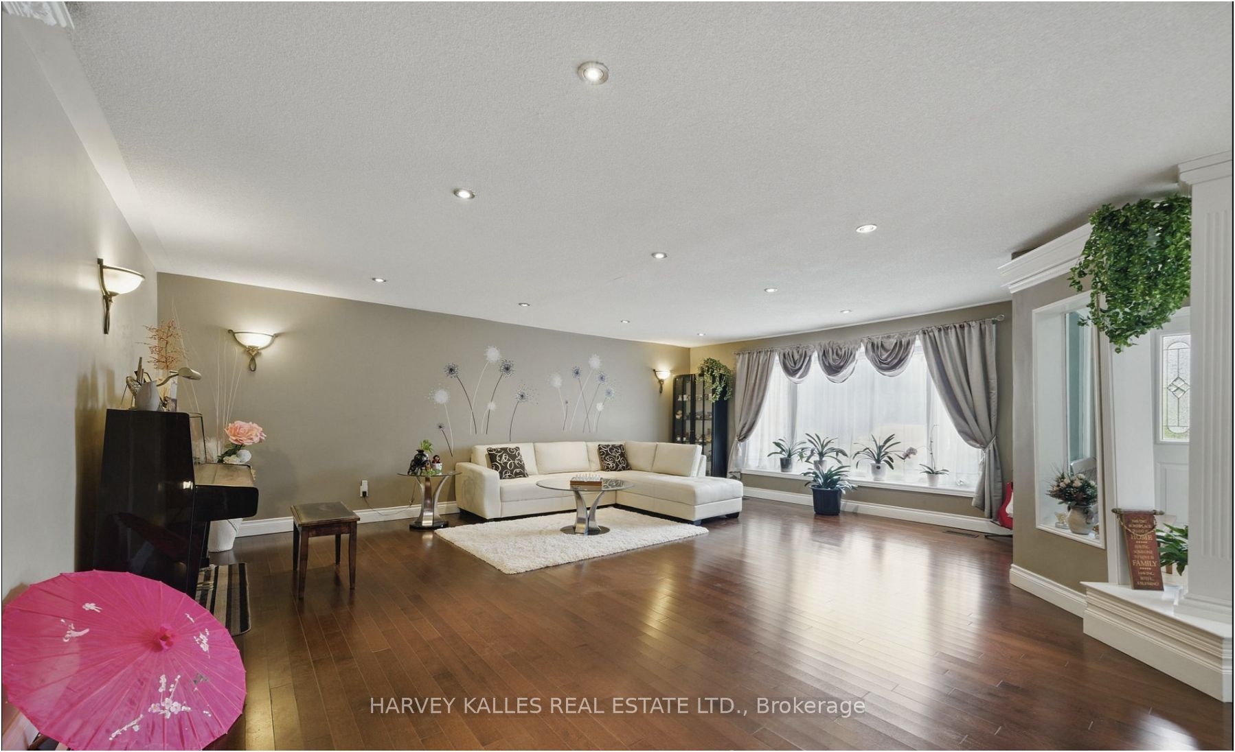 55 Denham Drive, Richmond Hill, ON L4C 6H8 photo 3