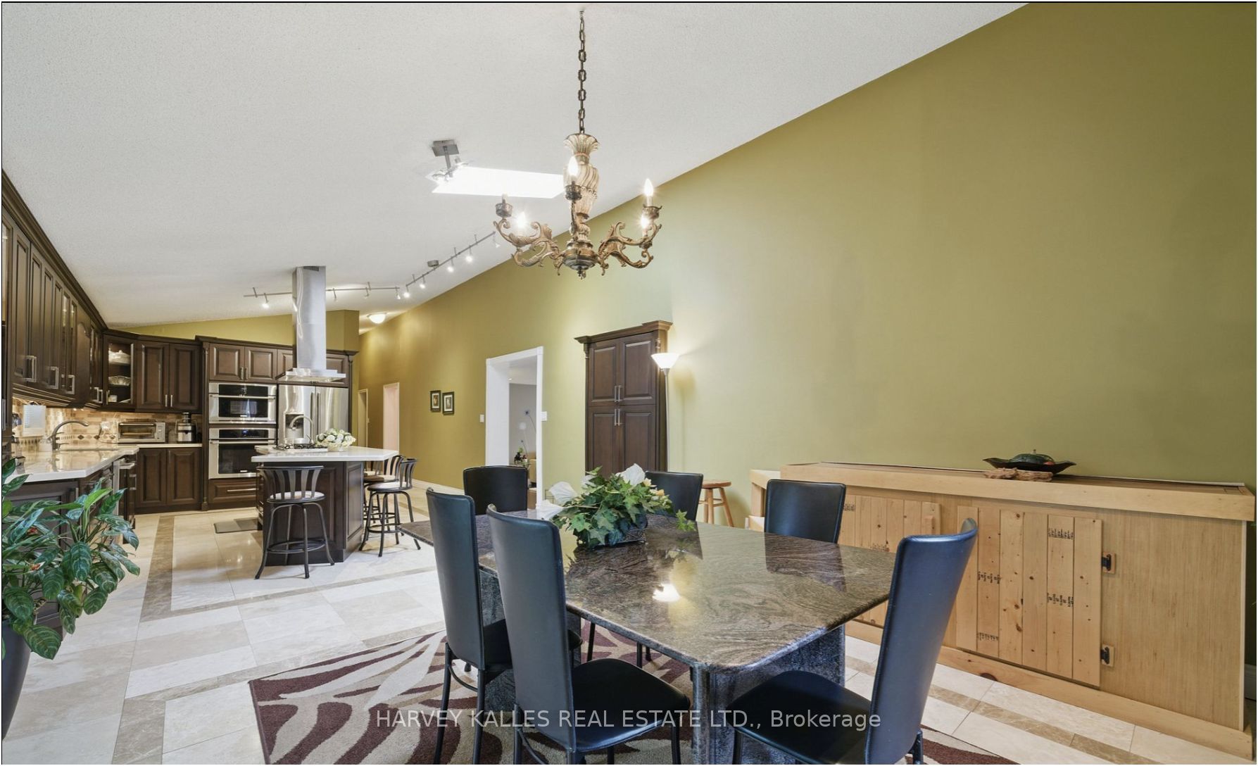 55 Denham Drive, Richmond Hill, ON L4C 6H8 photo 5