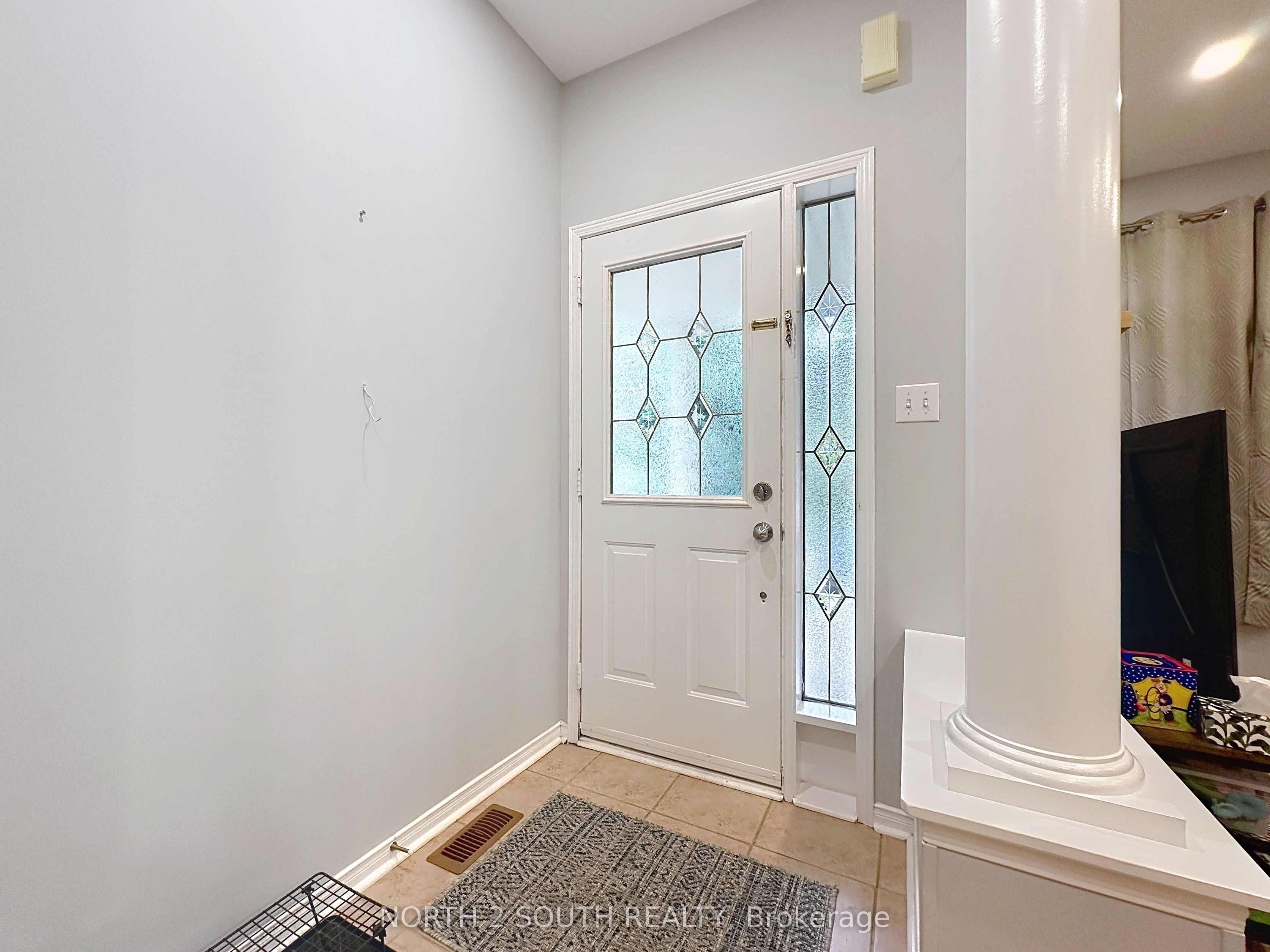 5 Bellagio Crescent, Vaughan, ON L4K 5J9 photo 2