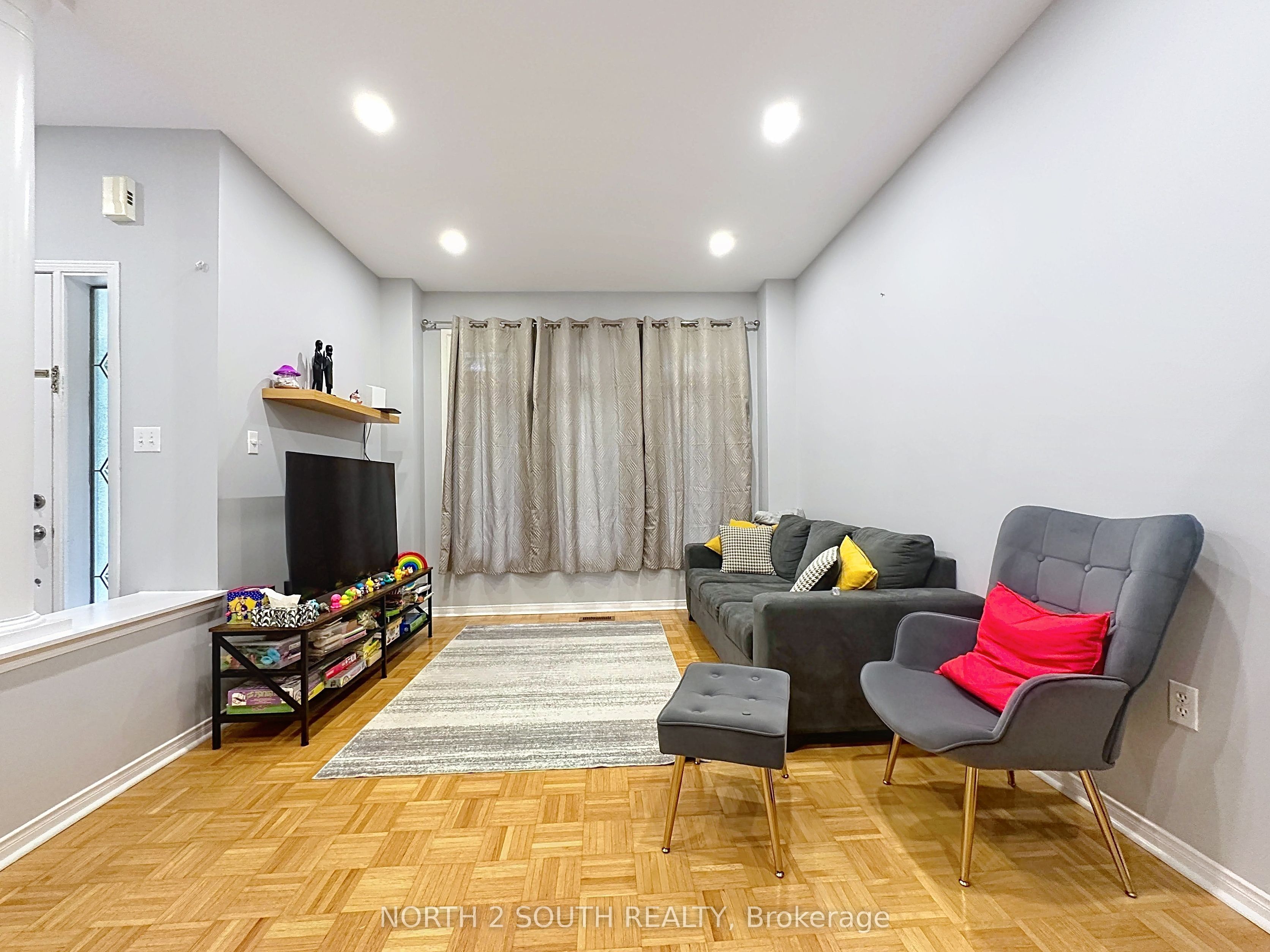 5 Bellagio Crescent, Vaughan, ON L4K 5J9 photo 4