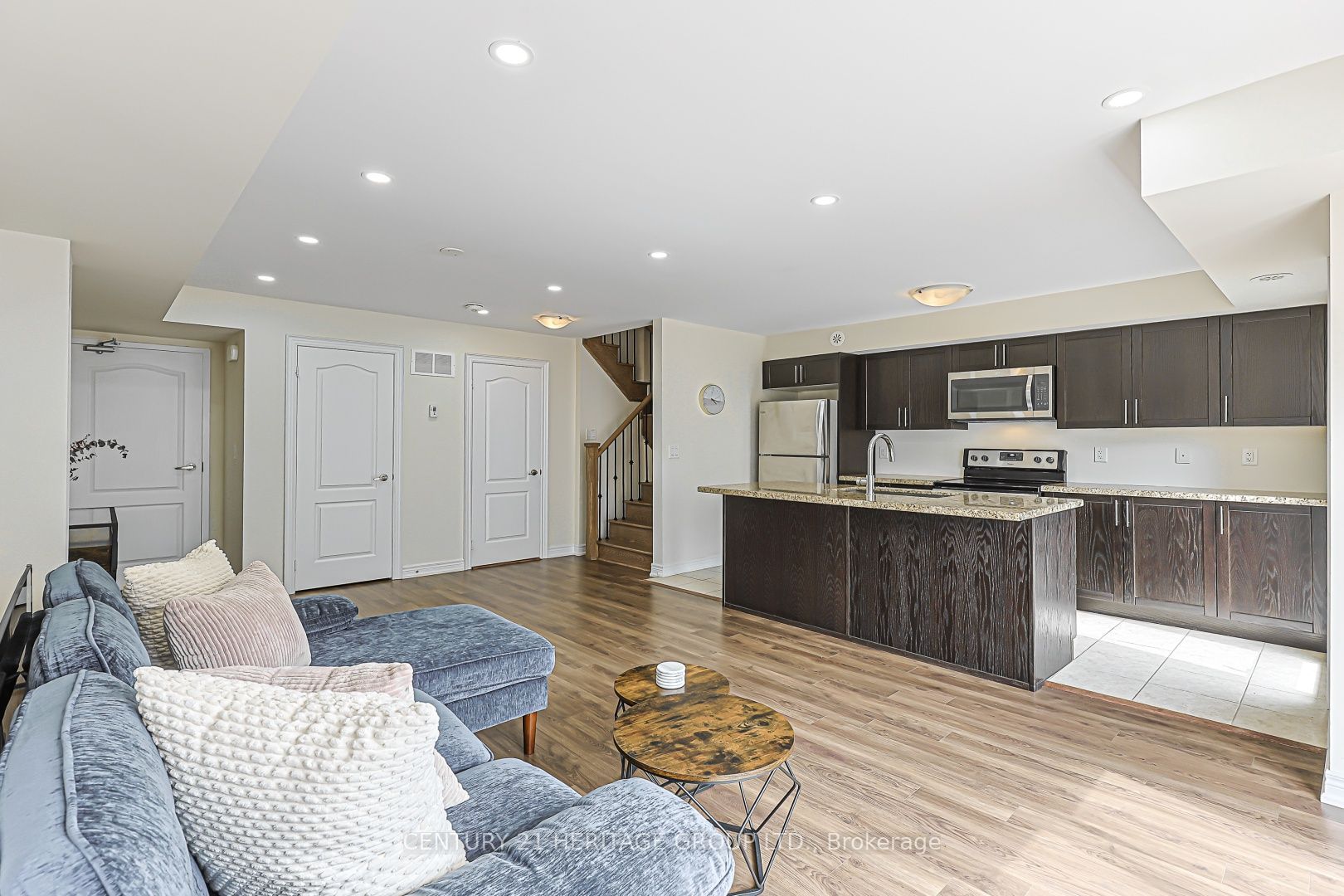 10 Dunshealth Way 216, Markham, ON L6B 1N3 photo 5