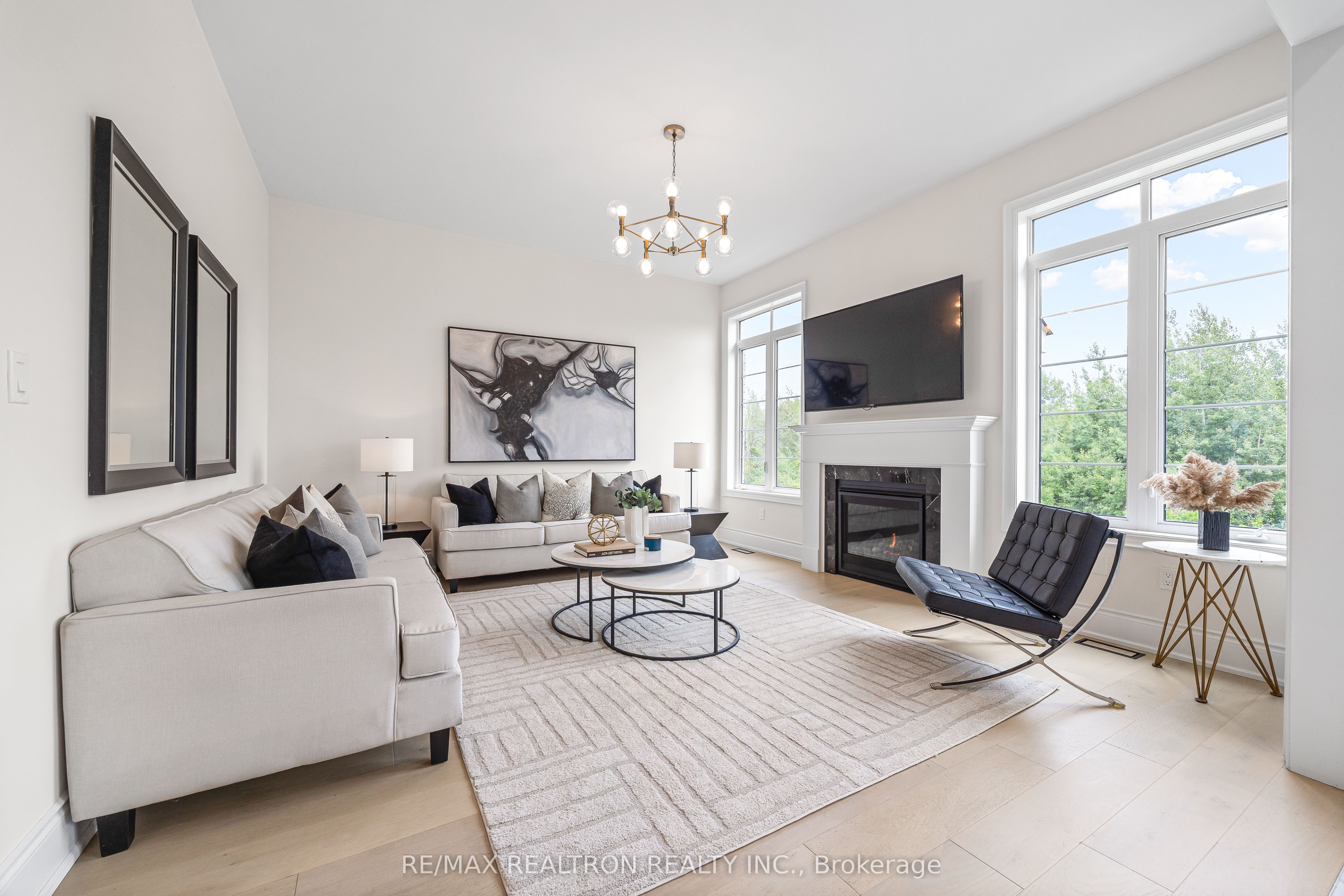 178 Ferragine Crescent, Bradford West Gwillimbury, ON L3Z 4K1 photo 4