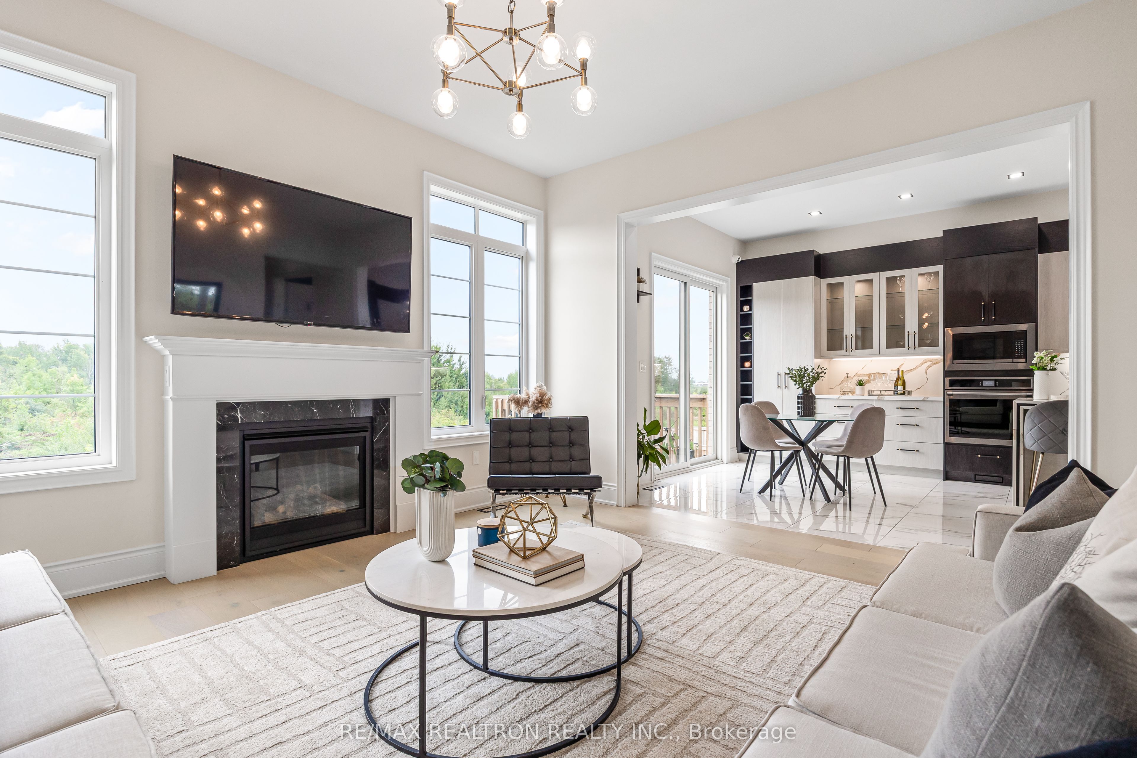 178 Ferragine Crescent, Bradford West Gwillimbury, ON L3Z 4K1 photo 5