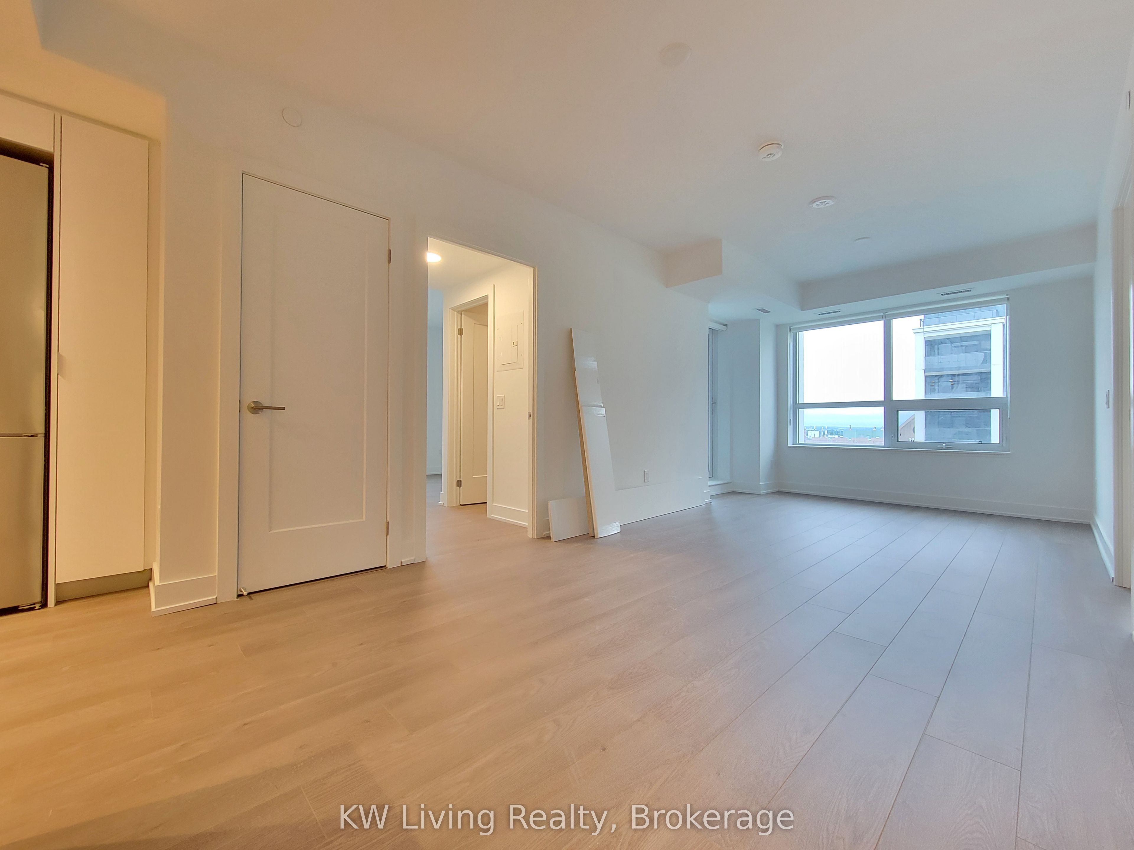 8 Cedarland Drive 1802, Markham, ON L6G 0H4 photo 3