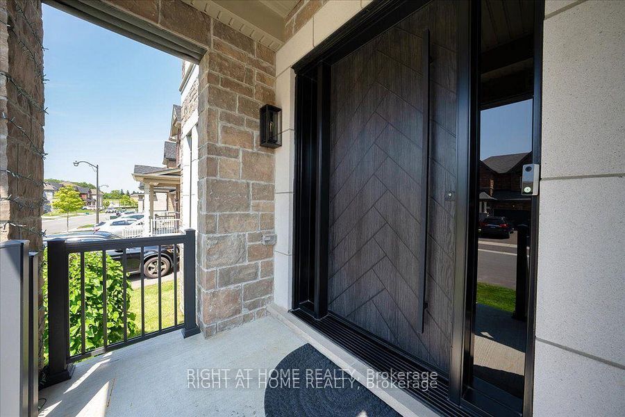 75 Watershed Gate, East Gwillimbury, ON L9N 0Y1 photo 2