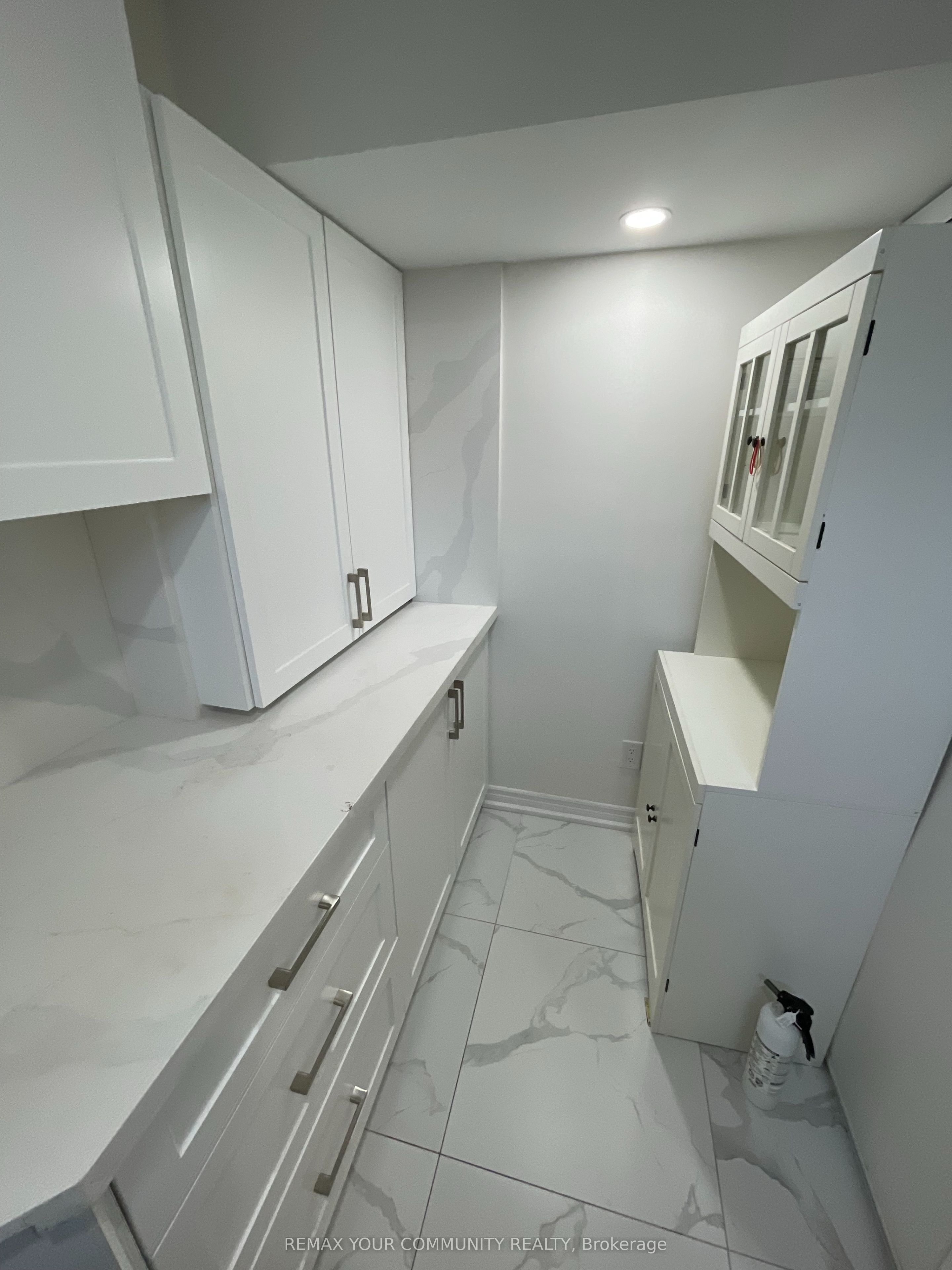 193 Kale Crescent Basment, Vaughan, ON L6A 3R2 photo 5