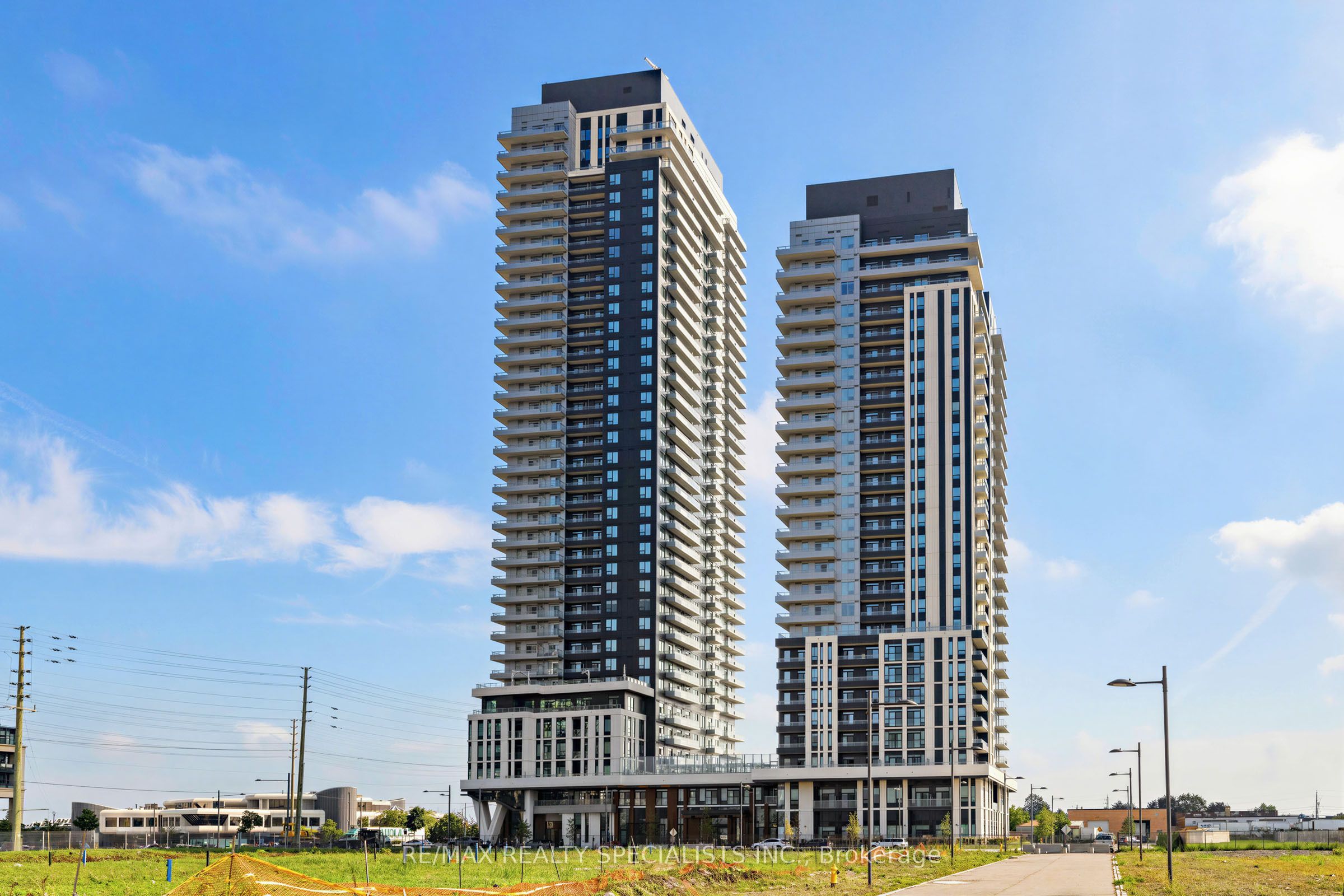 21 Meadowdale Road 1506, Vaughan, ON L4K 0H6