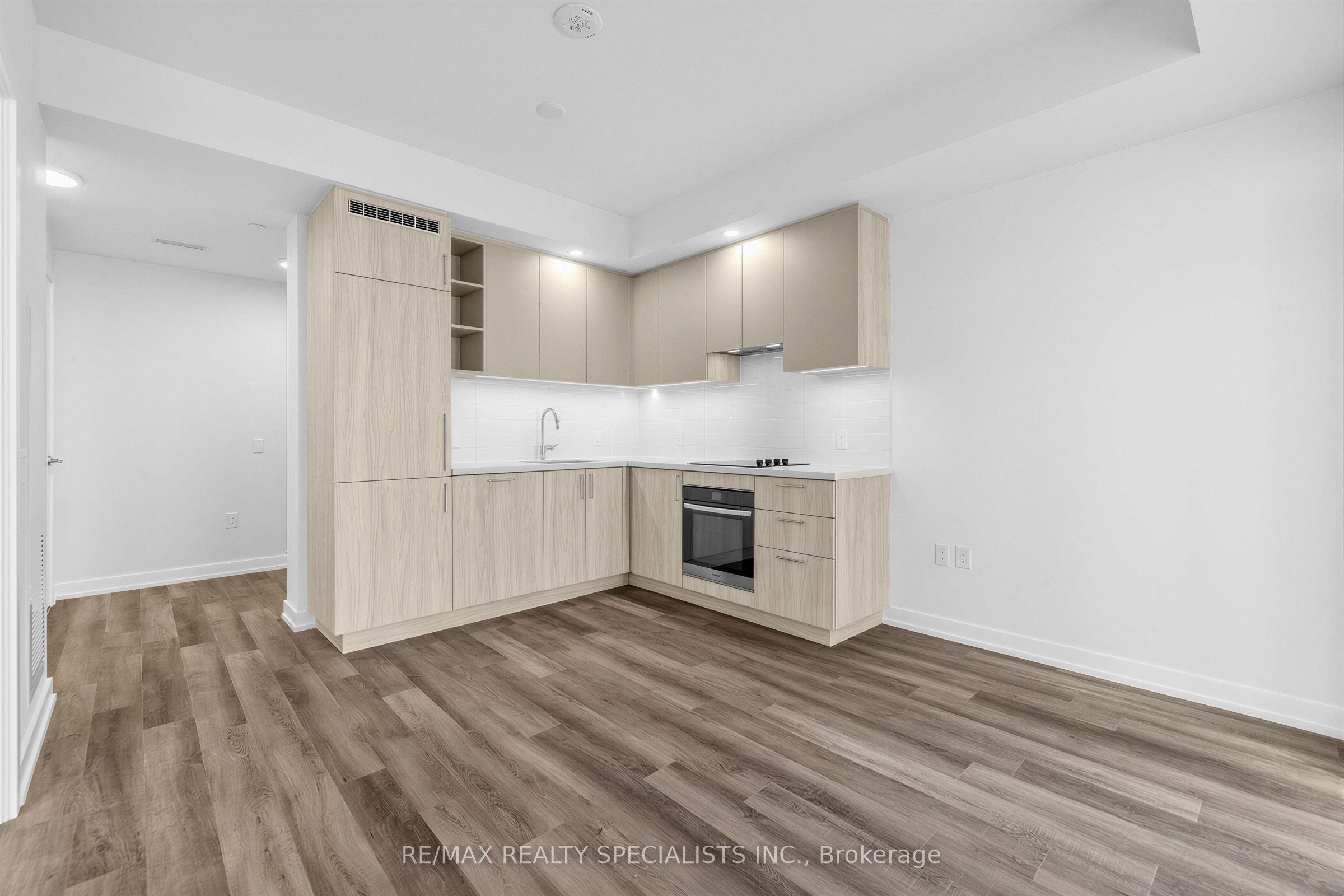21 Meadowdale Road 1506, Vaughan, ON L4K 0H6 photo 4