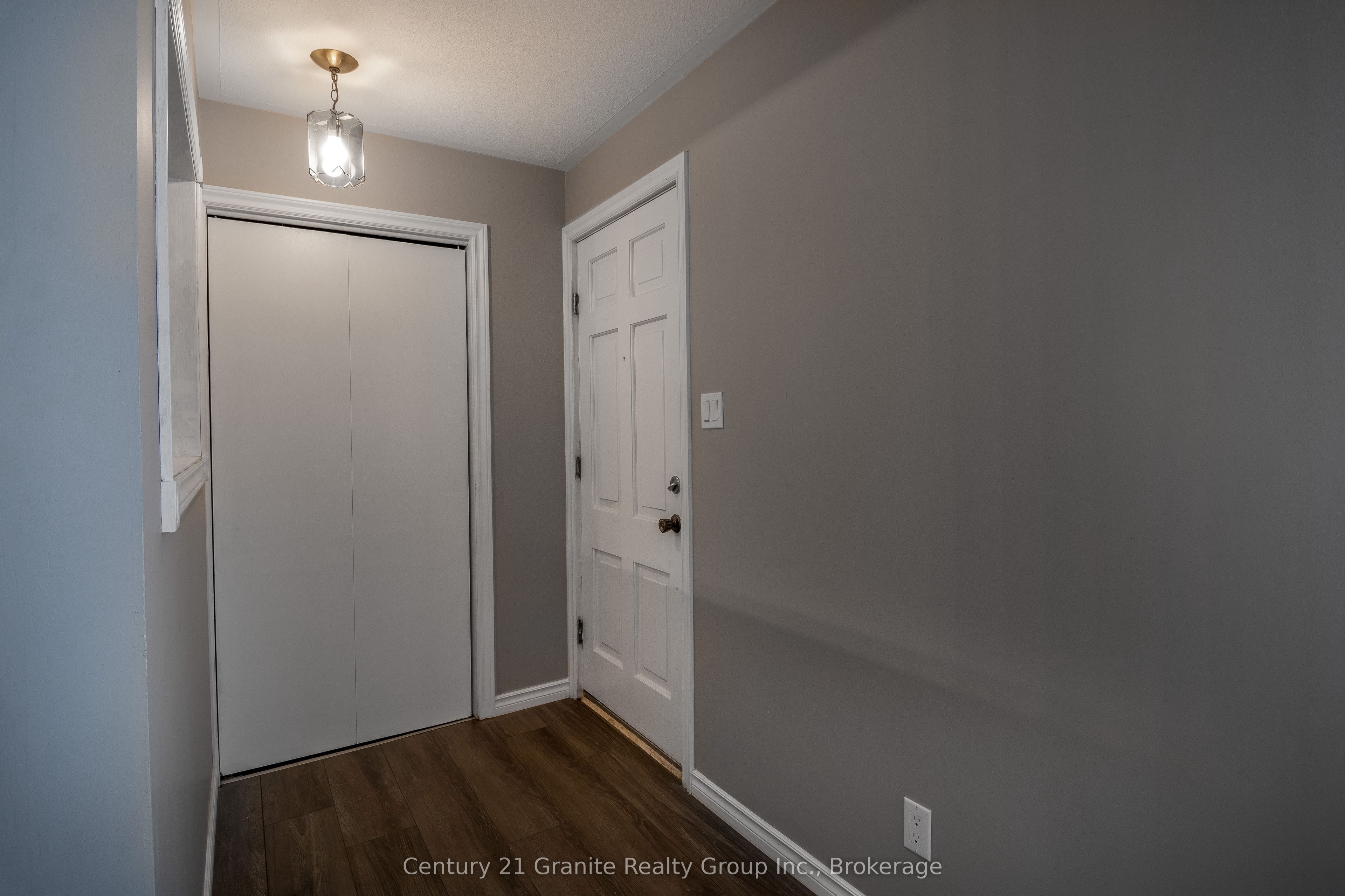 55 Wellington Street E, New Tecumseth, ON L9R 1G8 photo 3