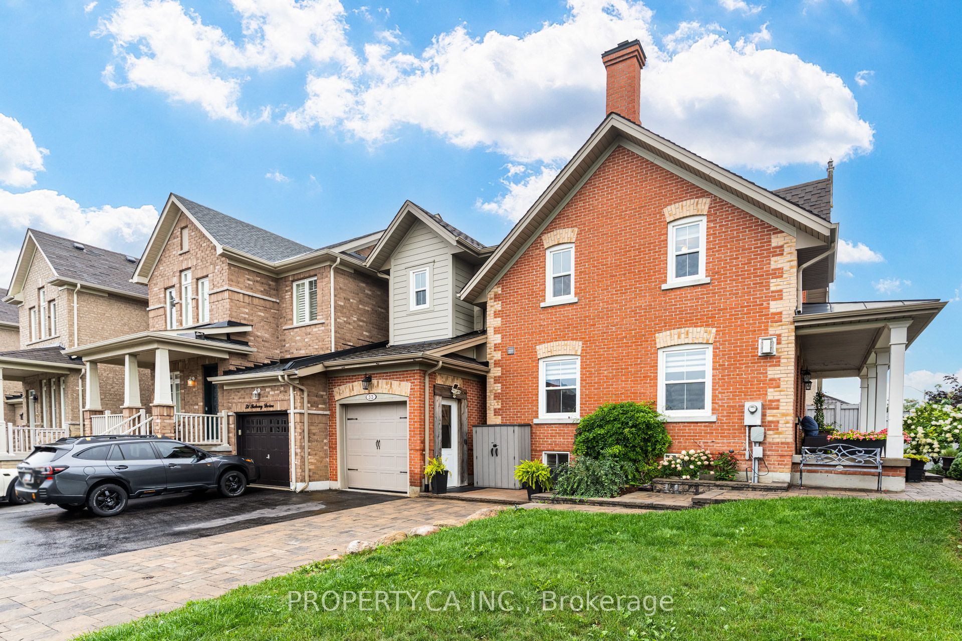 33 Betony Drive, Richmond Hill, ON L4E 0V6 photo 2