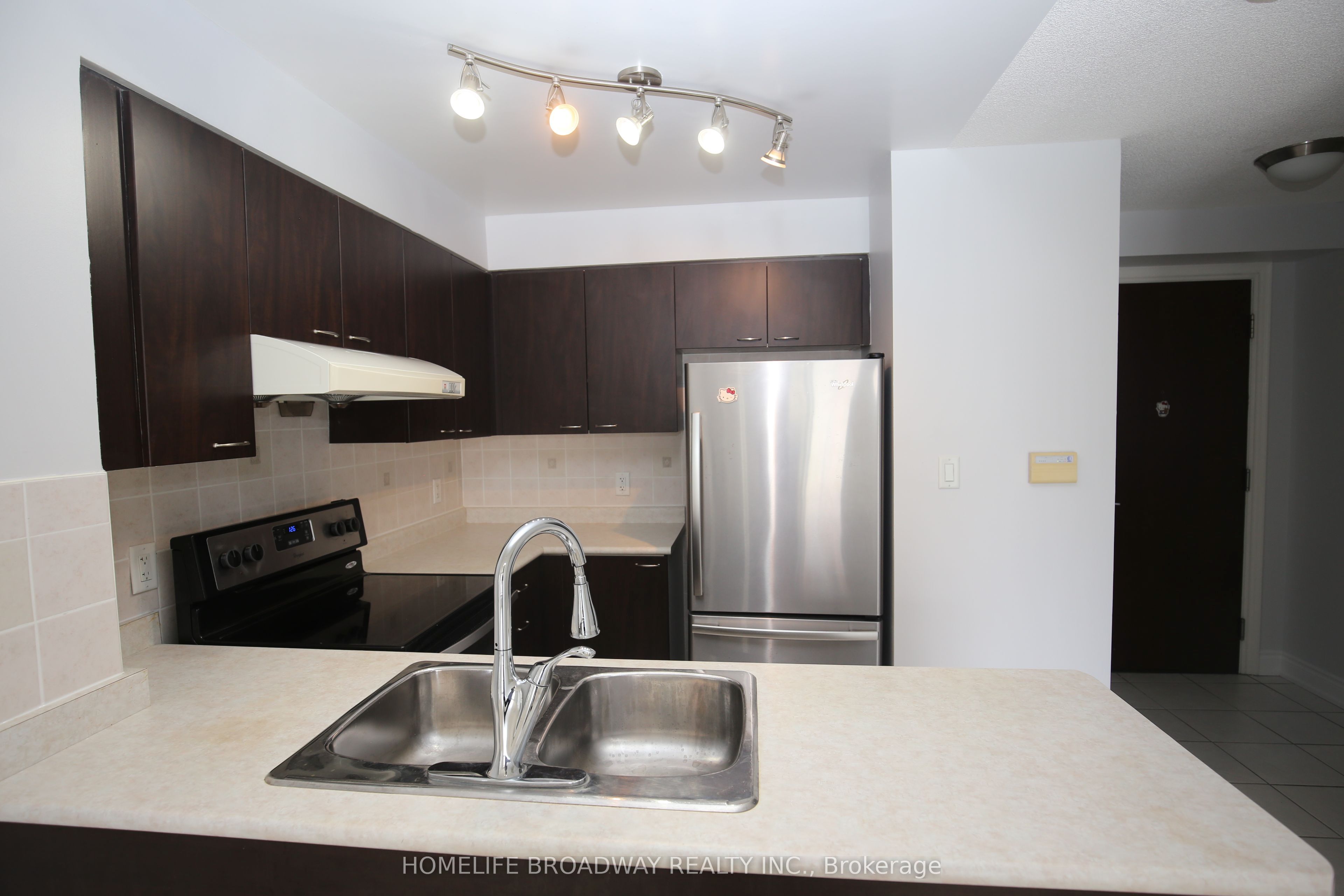 88 Times Avenue 309, Markham, ON L3T 7Z4 photo 5