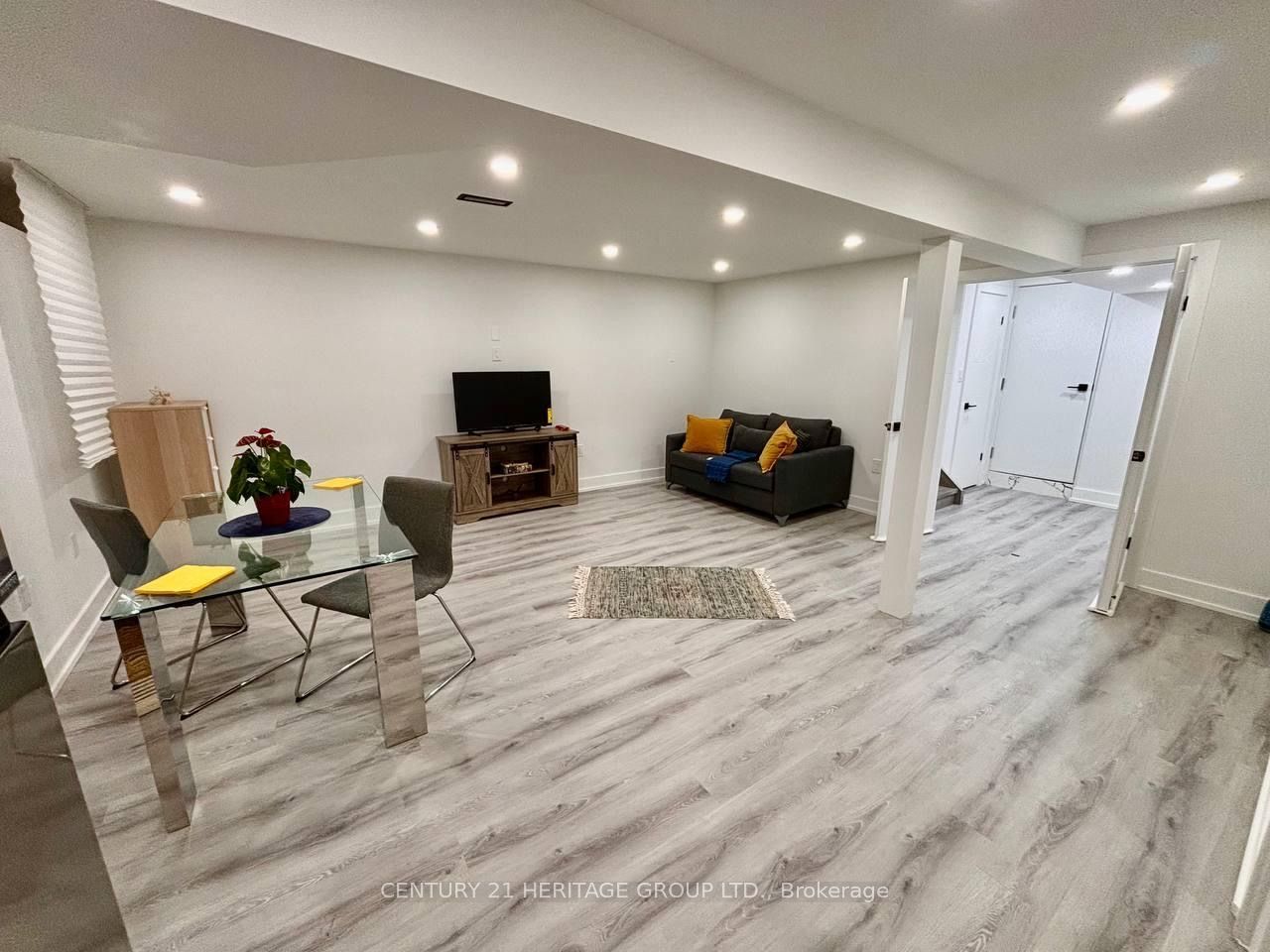 111 Hudson Crescent BSMNT, Bradford West Gwillimbury, ON L3Z 2Y7 photo 3