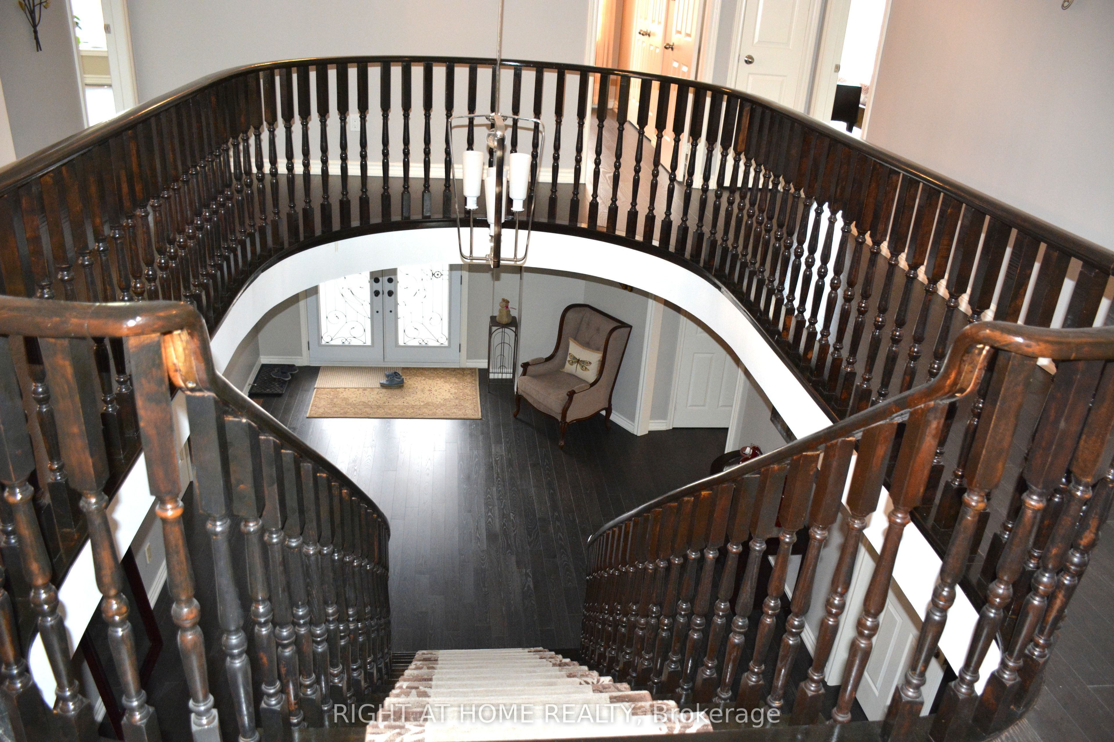 6 Cowles Court, Richmond Hill, ON L4C 9A7 photo 4