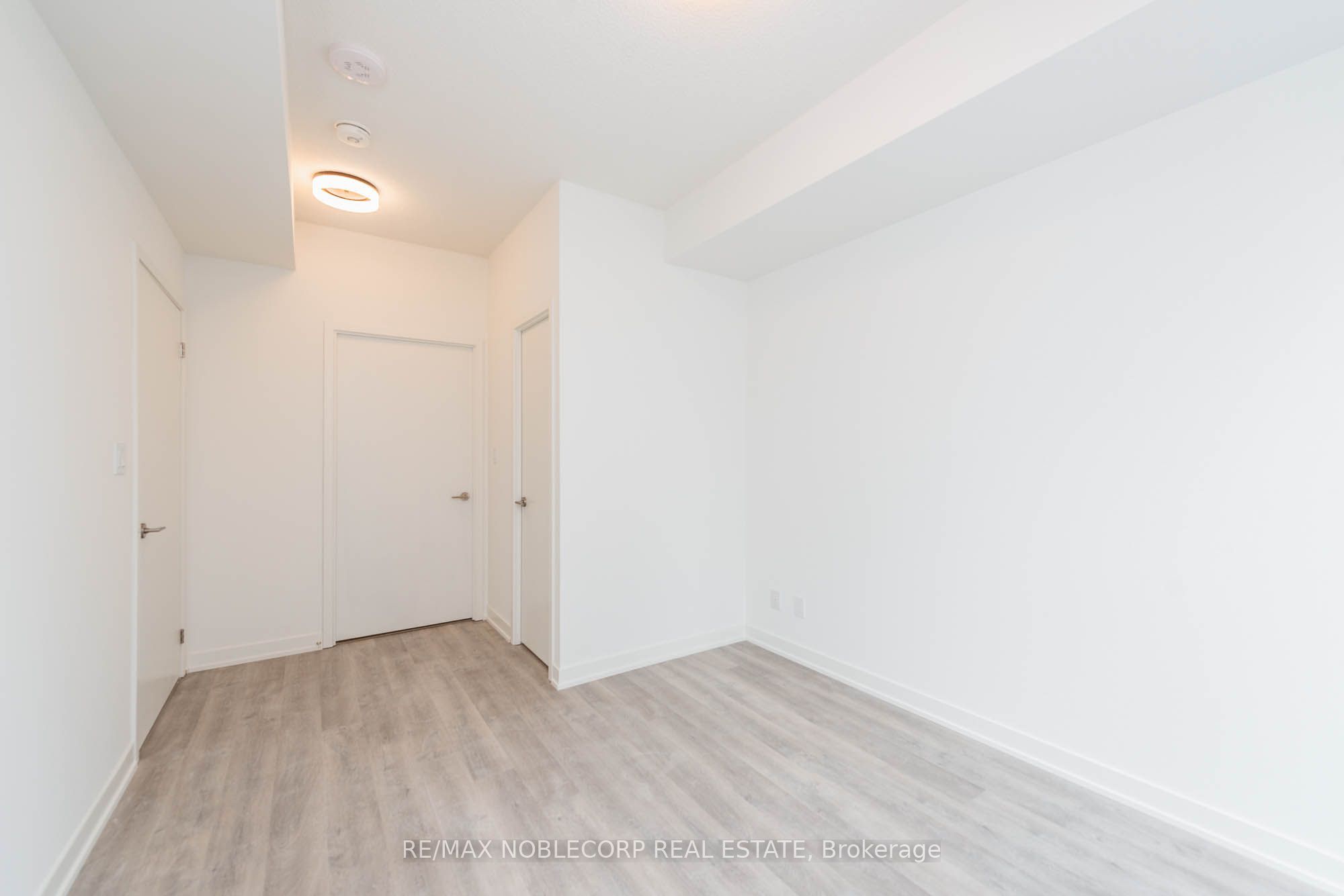 292 Verdale Crossing 812, Markham, ON L6G 0H6 photo 4