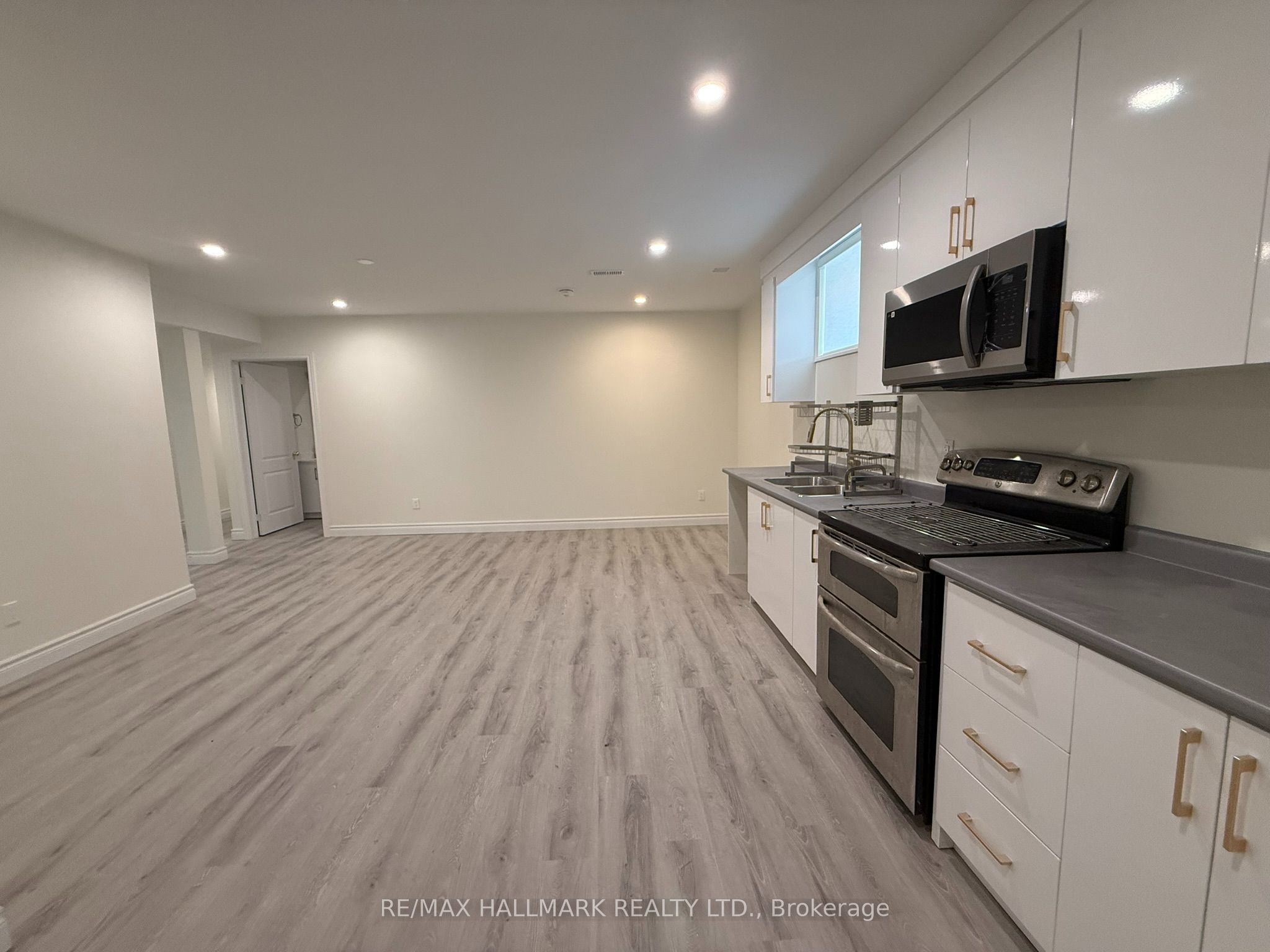 43 Oak Avenue, Richmond Hill, ON L4C 6R5 photo 5