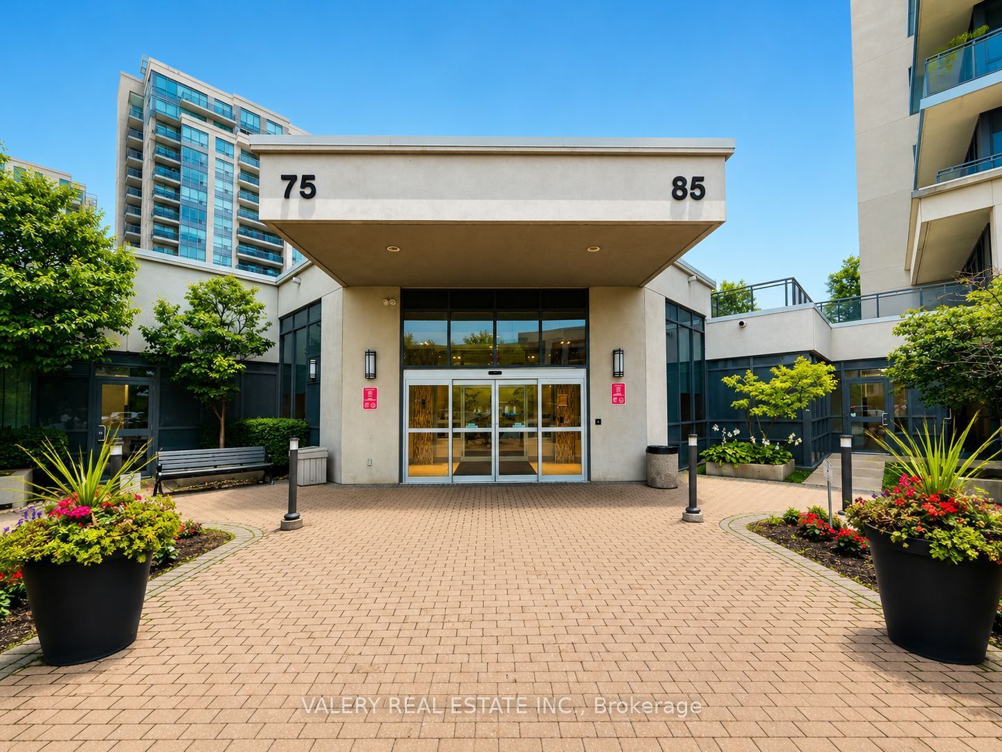 75 North Park Drive 408, Vaughan, ON L4J 0H8 photo 2