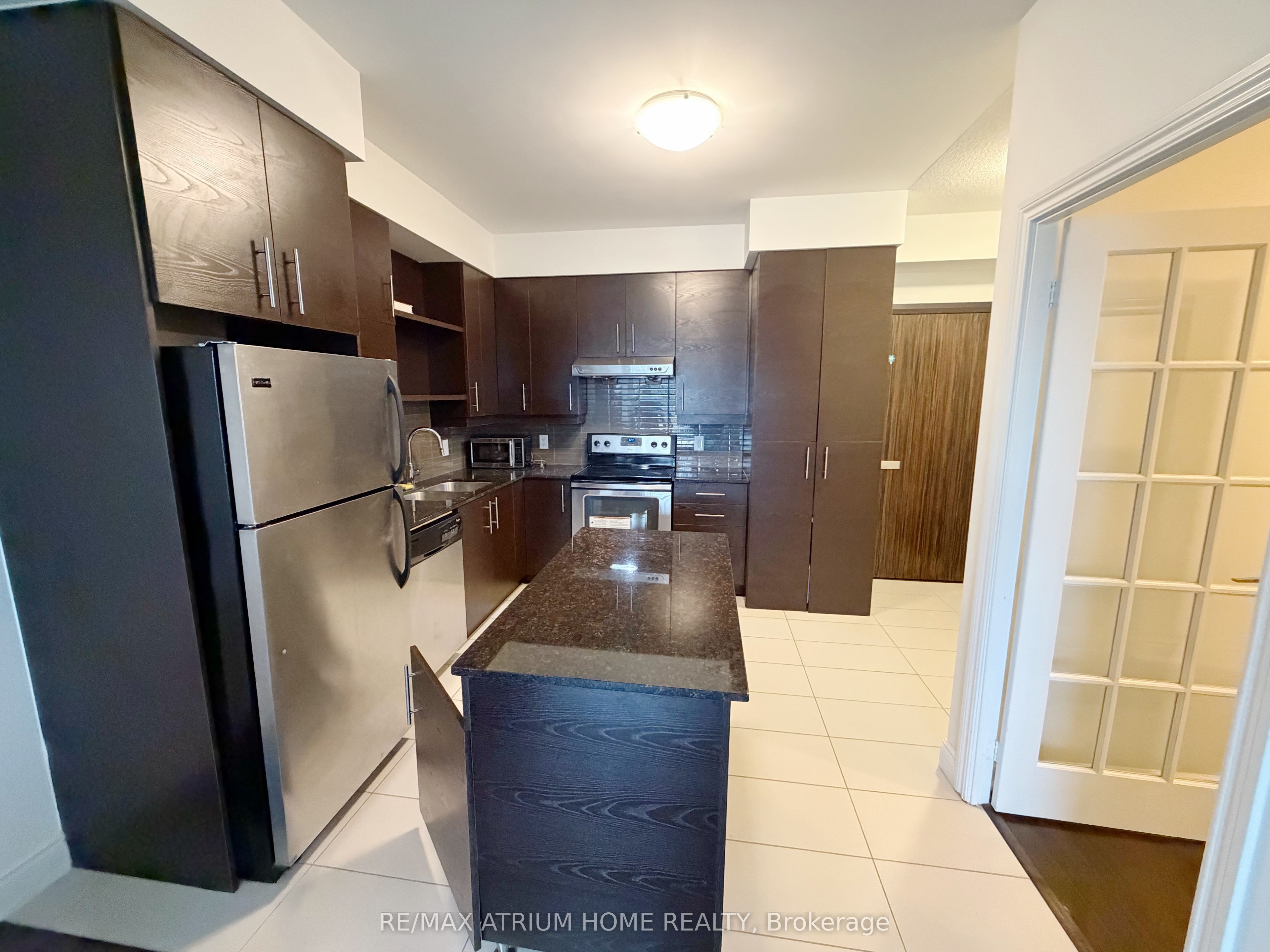 277 South Park Road 316, Markham, ON L3T 0B7 photo 4