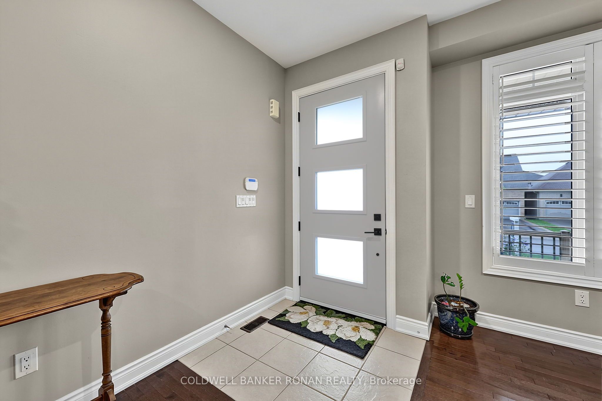 190 Strachan Trail, New Tecumseth, ON L0G 1A0 photo 3