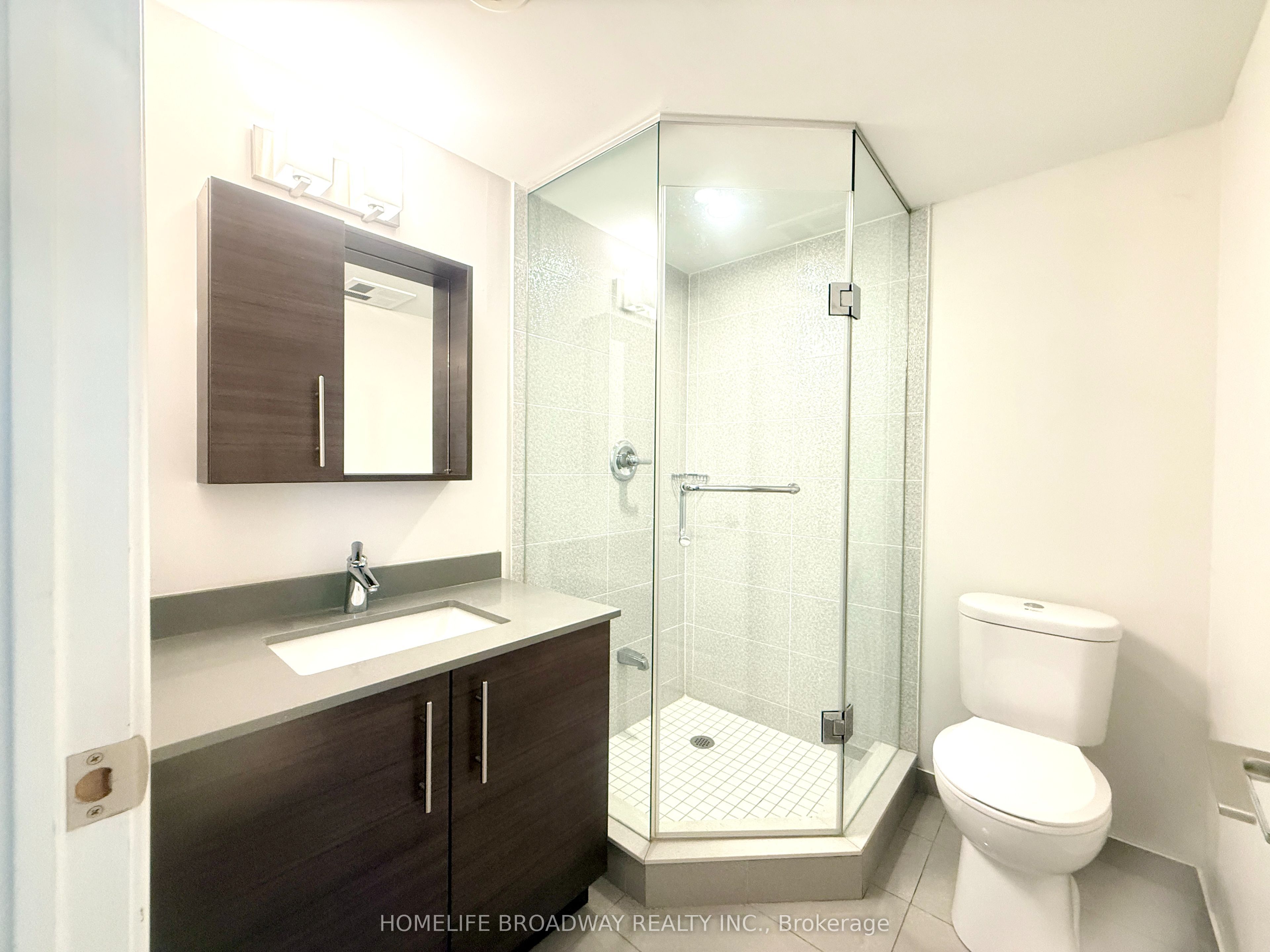 303 South Park Road, Markham, ON L3T 7W1 photo 4