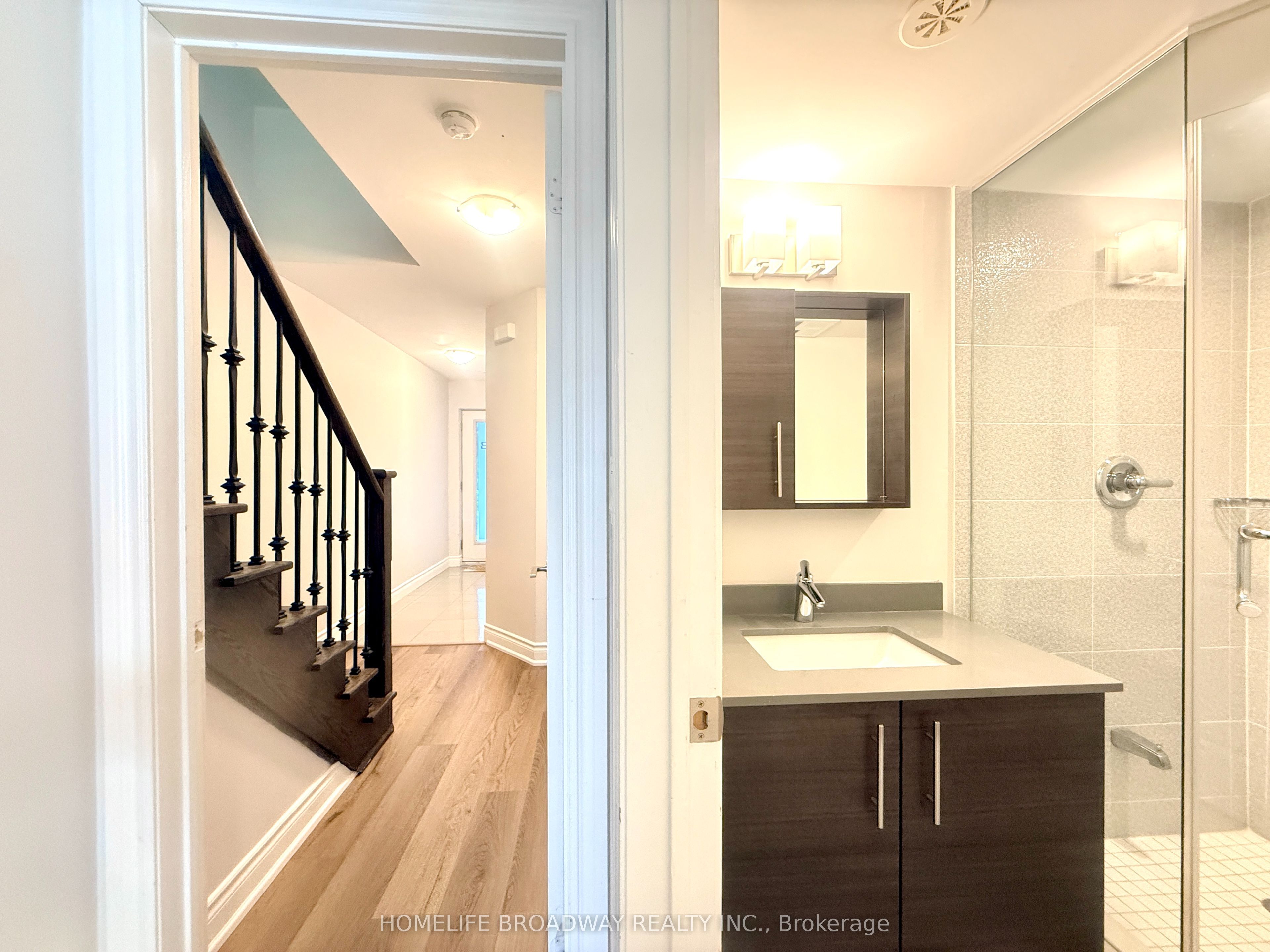 303 South Park Road, Markham, ON L3T 7W1 photo 5