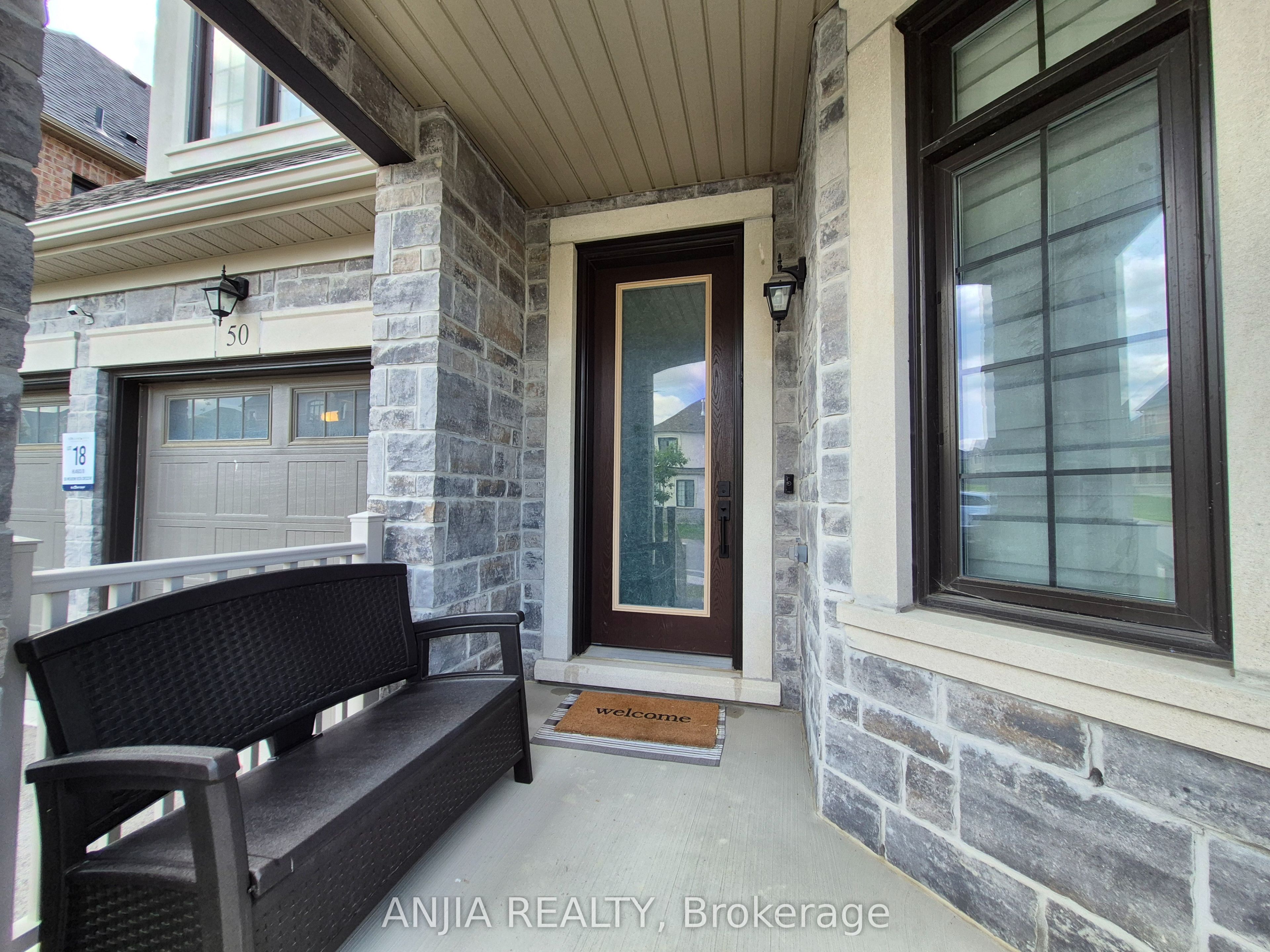 50 Meadow Vista Crescent, East Gwillimbury, ON L9N 0T4 photo 4