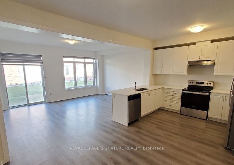 74 Ferragine Crescent, Bradford West Gwillimbury, ON L3Z 4K2 photo 4
