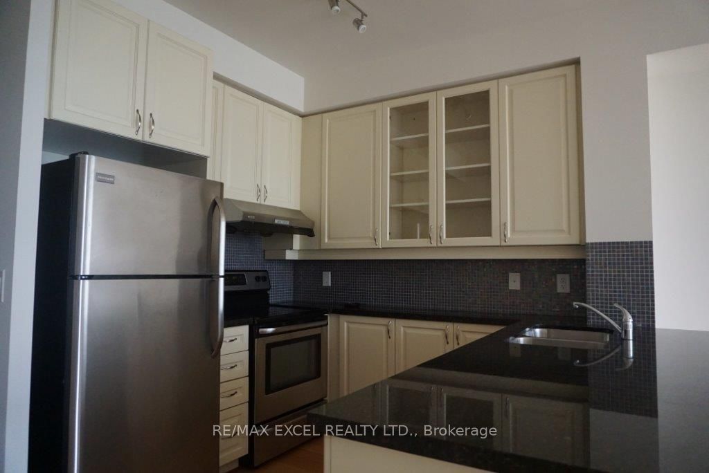 151 Upper Duke Crescent 312, Markham, ON L6G 0E1 photo 4