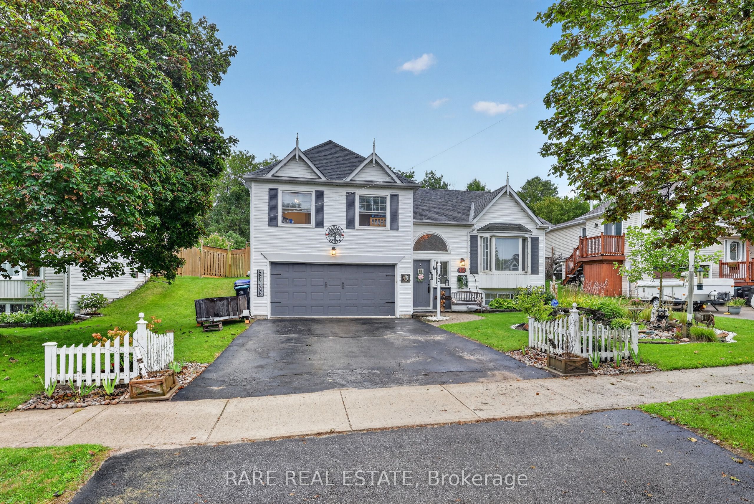 42 Michael Street, Essa, ON L0M 1B5 photo 3