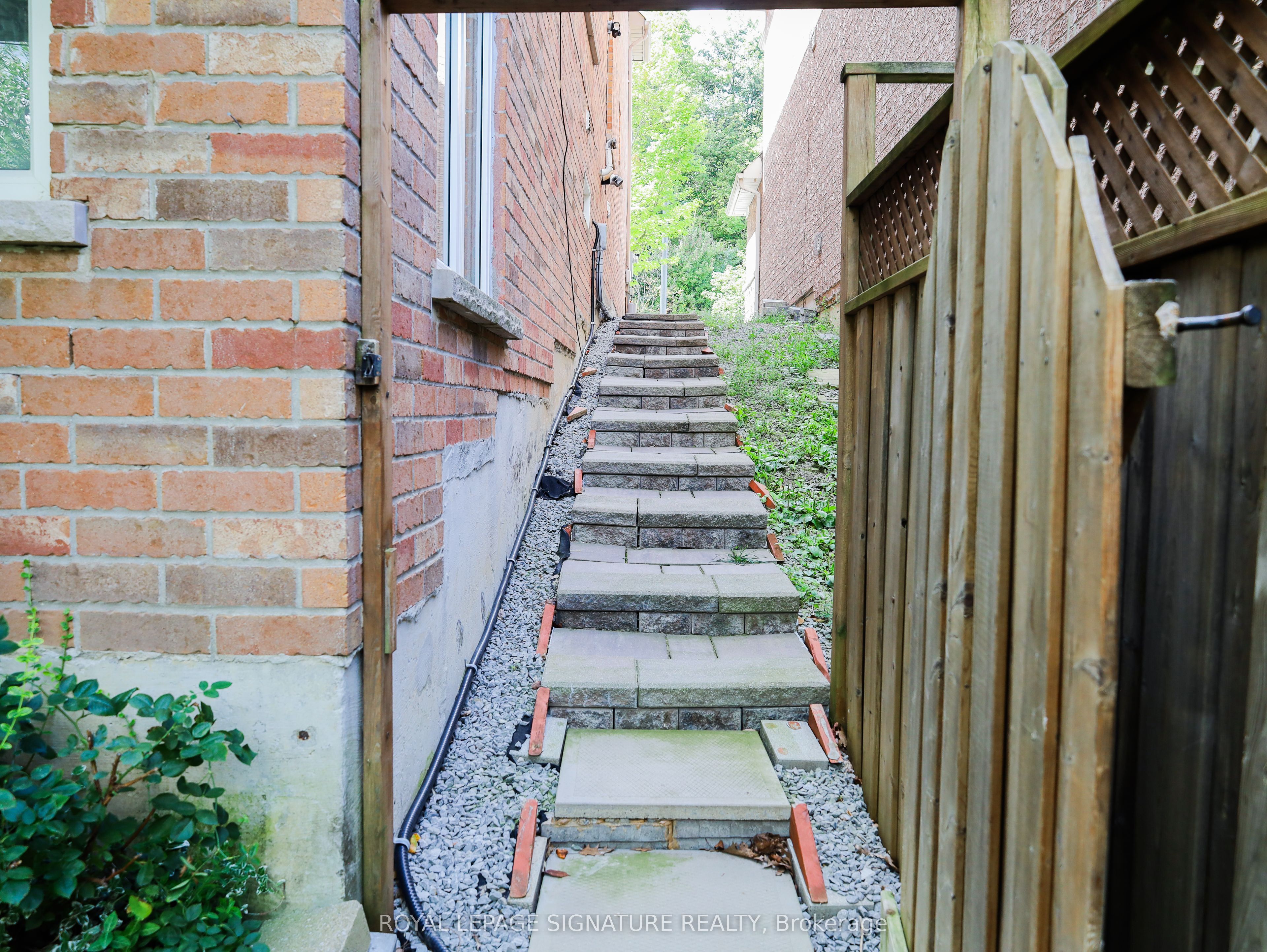 503 Thornhill Woods Drive Basement, Vaughan, ON L4J 9A1 photo 3