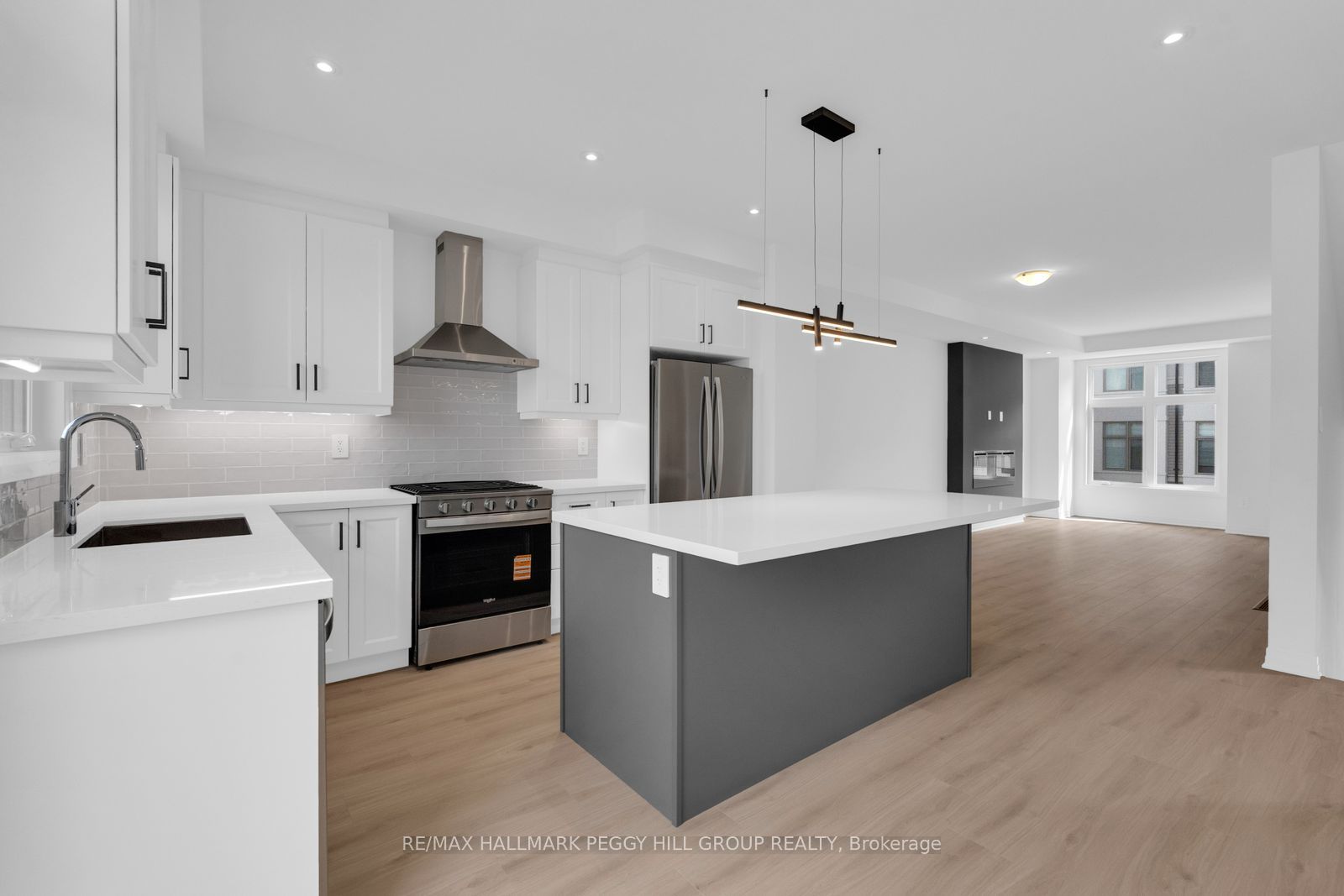 82 Brandon Crescent, New Tecumseth, ON L0G 1W0 photo 3