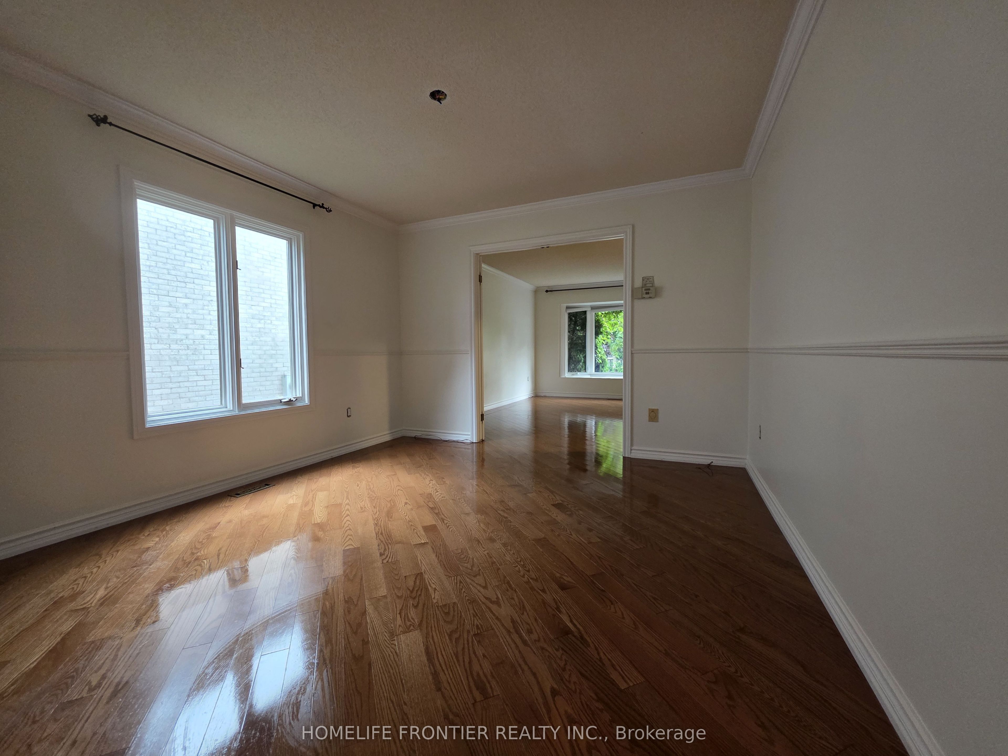 367 Herridge Circle, Newmarket, ON L3Y 7J1 photo 4