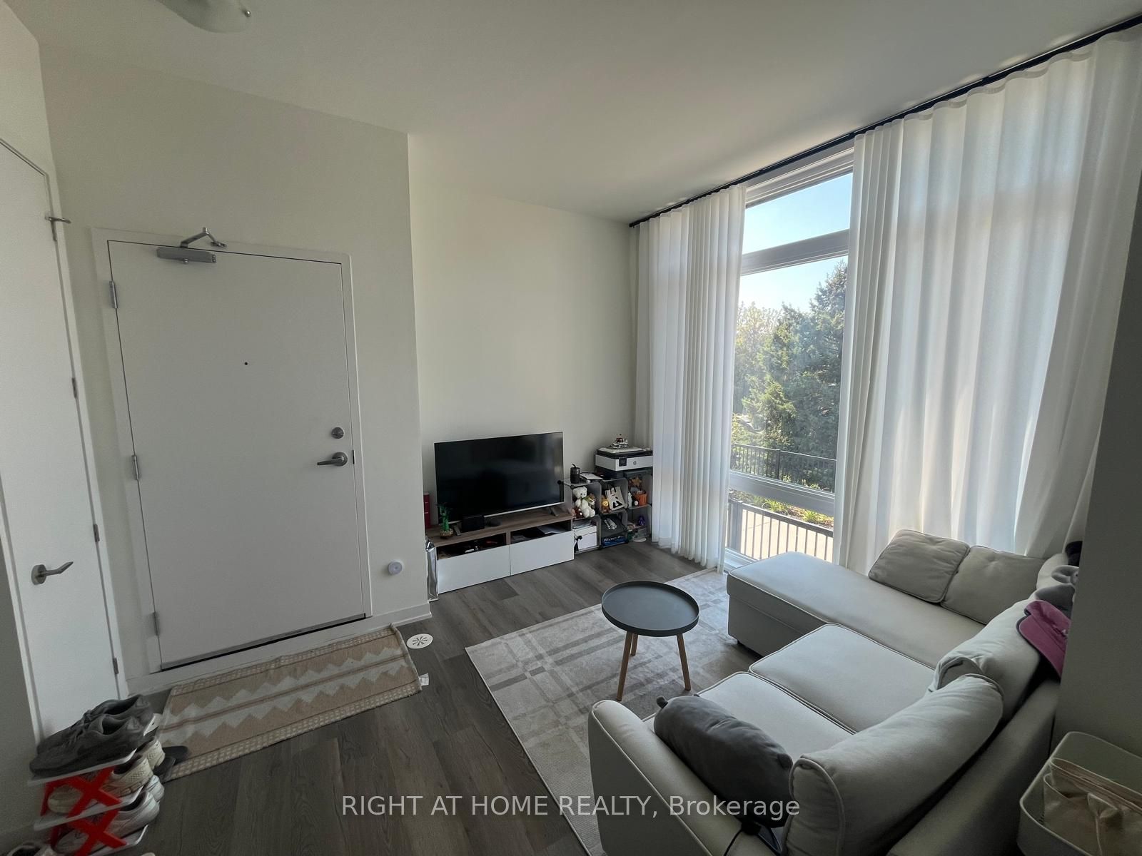 6 Steckley House Lane 313, Richmond Hill, ON L4S 0N1 photo 4