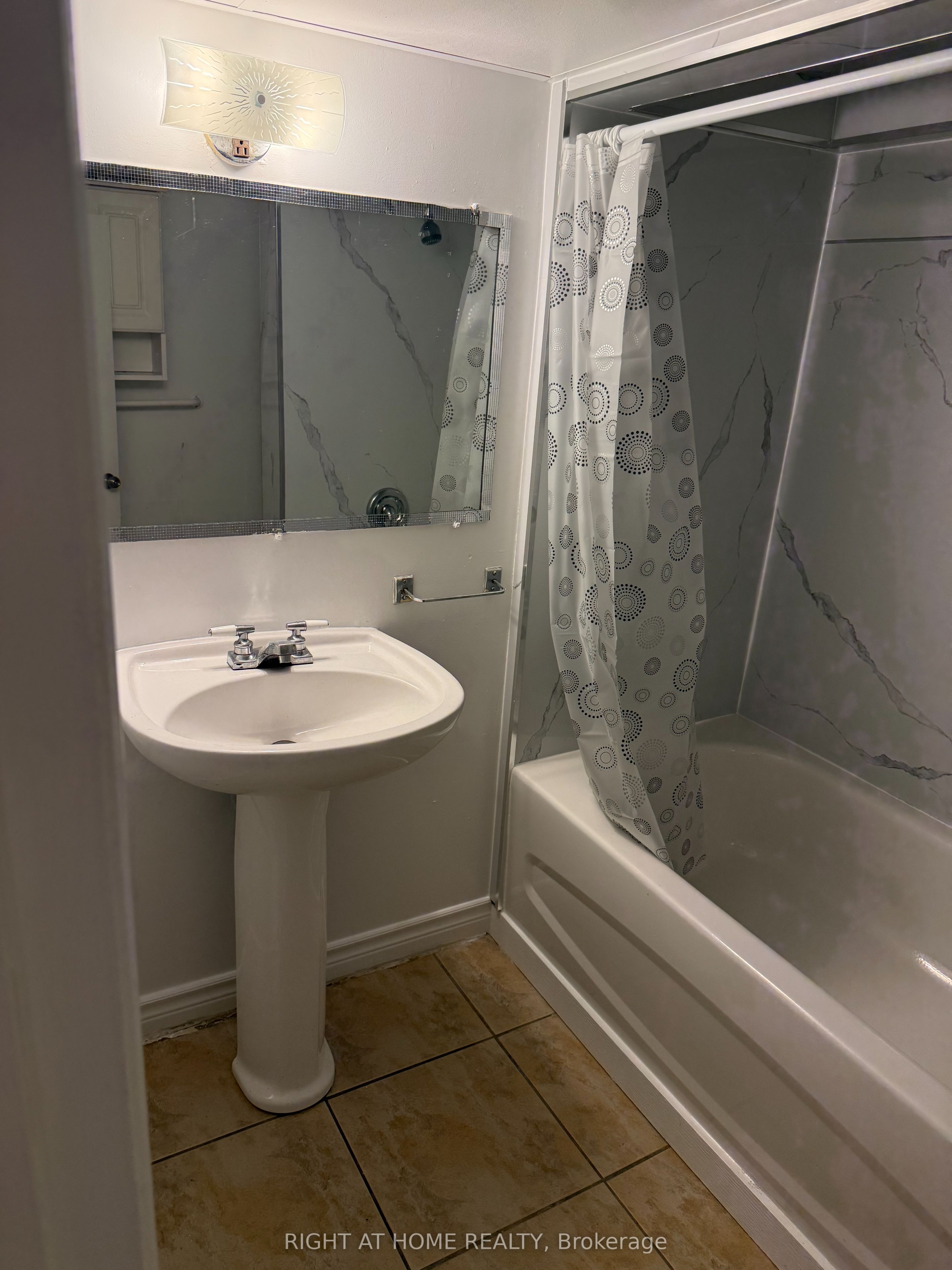24 Morgan Avenue, Markham, ON L3T 1R1 photo 4