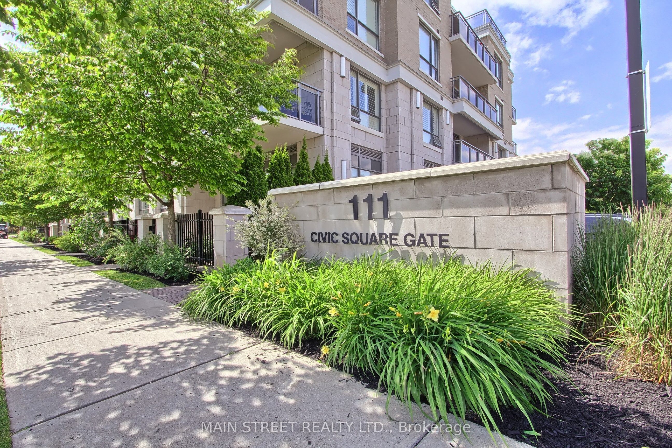 111 Civic Square Gate E 619, Aurora, ON L4G 0S6