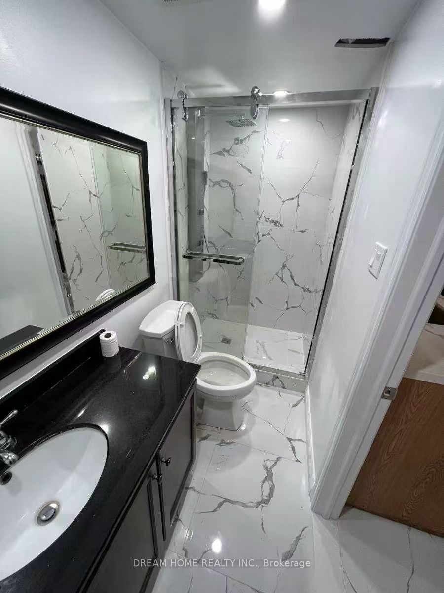 16 Brooklyn Crescent W, Markham, ON L3P 7B9 photo 4
