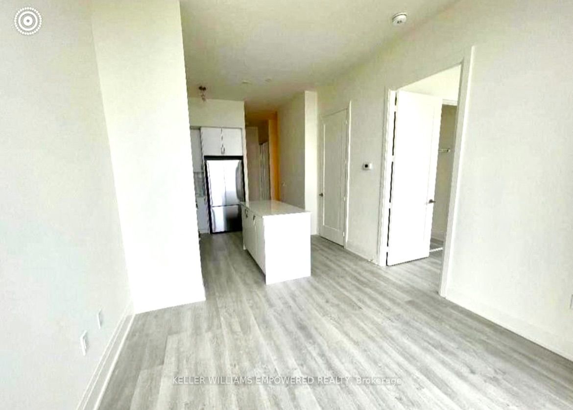 9000 Jane Street 701, Vaughan, ON L4K 2M9 photo 3