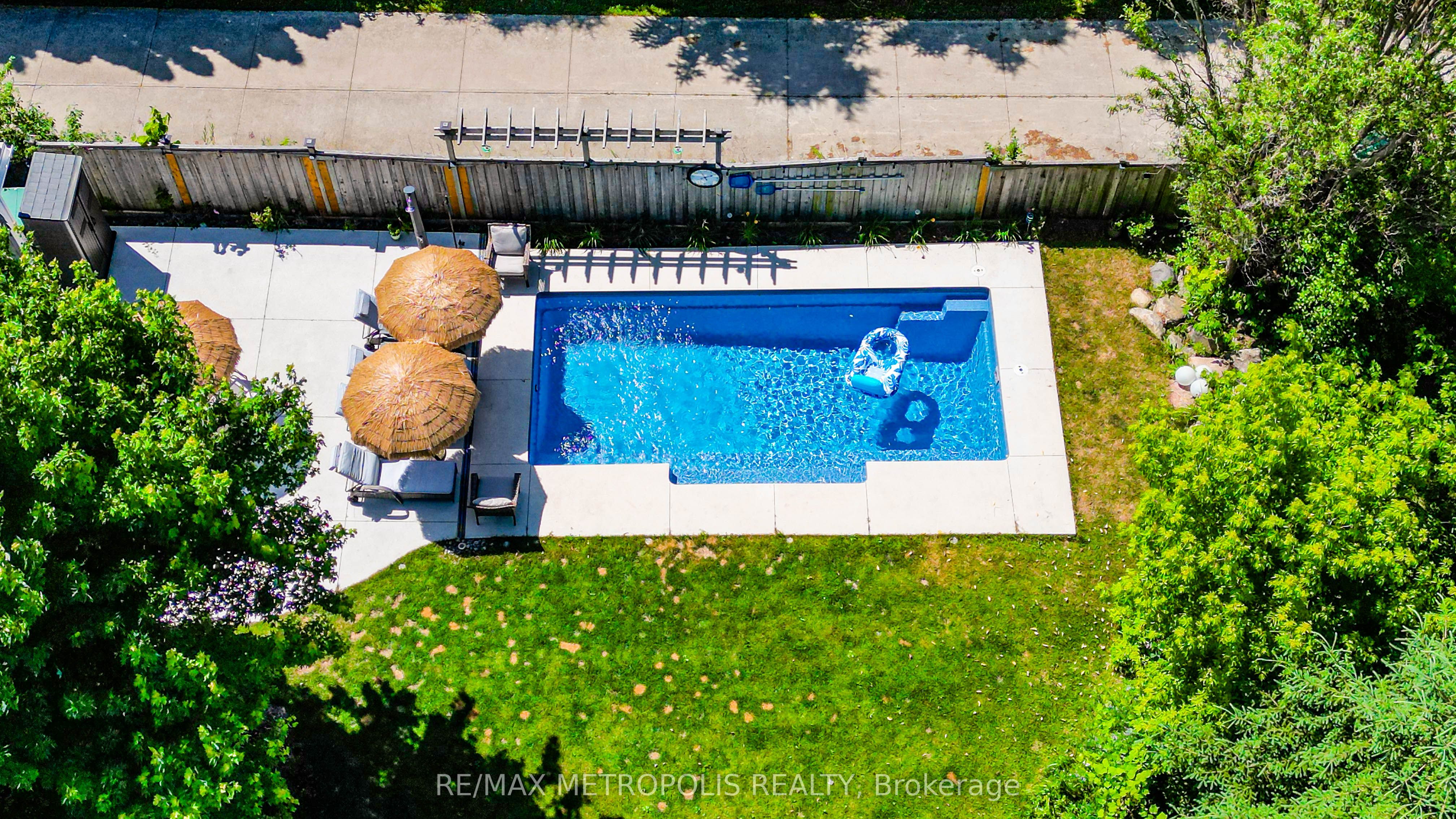 114 Selwyn Road, Richmond Hill, ON L4E 5E3 photo 3