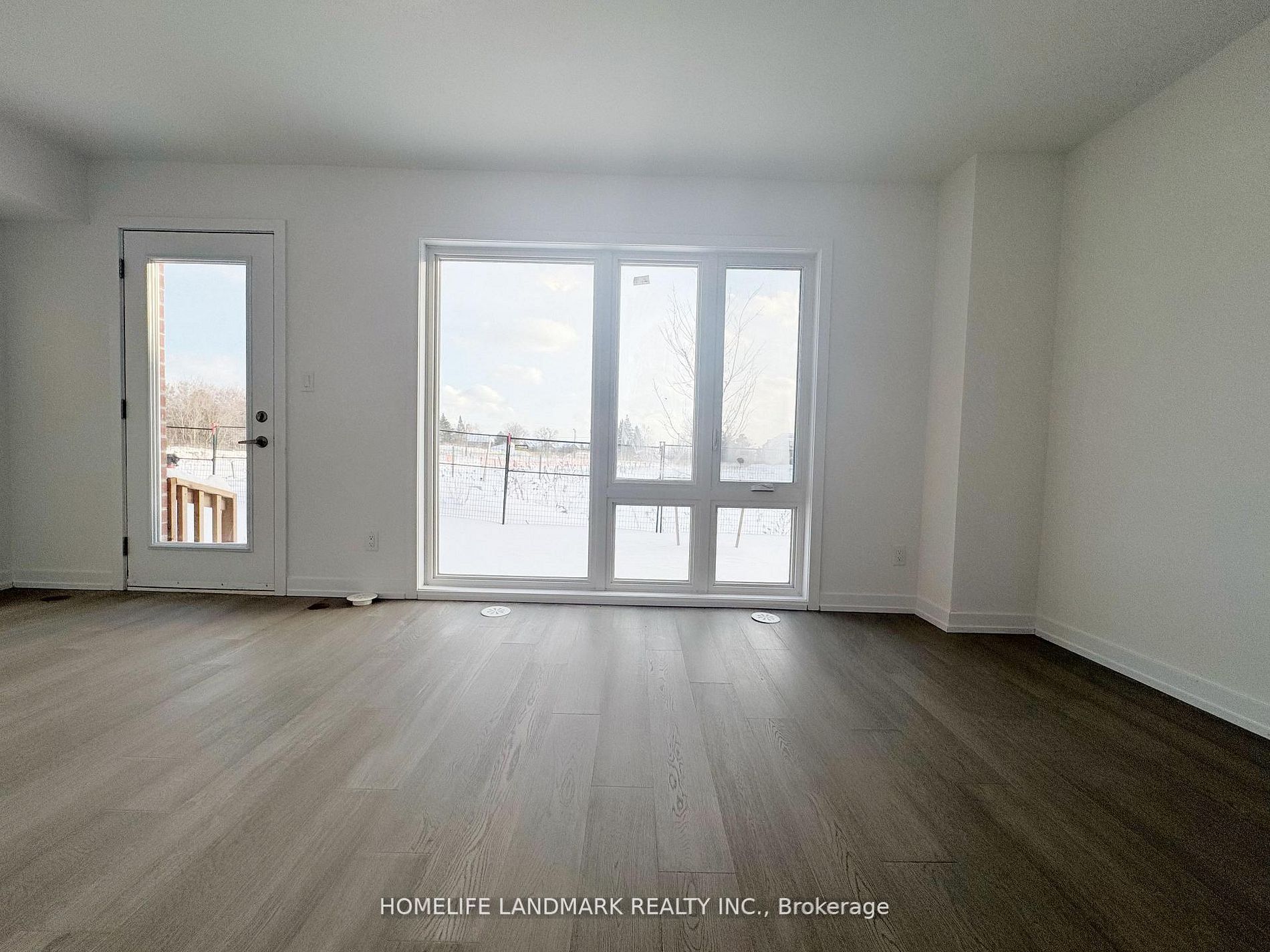 9 Bancroft Lane, Richmond Hill, ON L4E 1M1 photo 2