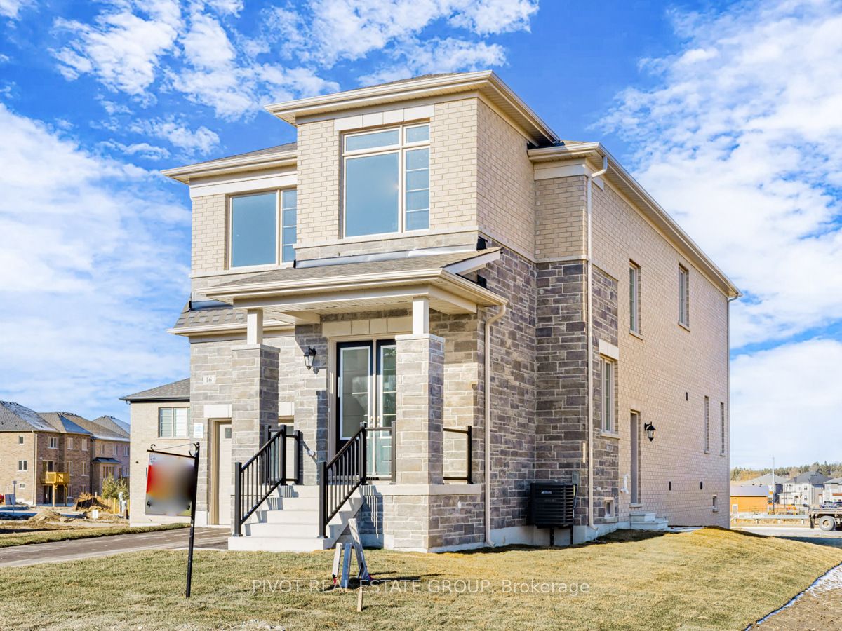 16 Rowe Street, Bradford West Gwillimbury, ON L3Z 4M9 photo 2
