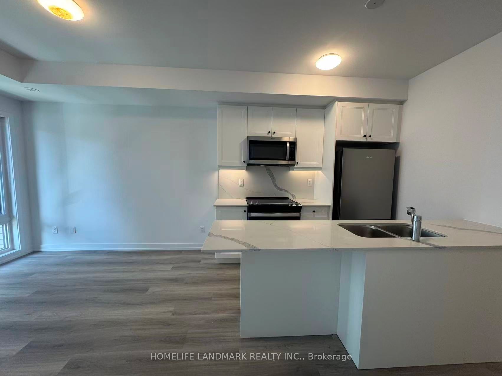 5 Bancroft Lane 311, Richmond Hill, ON L4E 1M1 photo 3