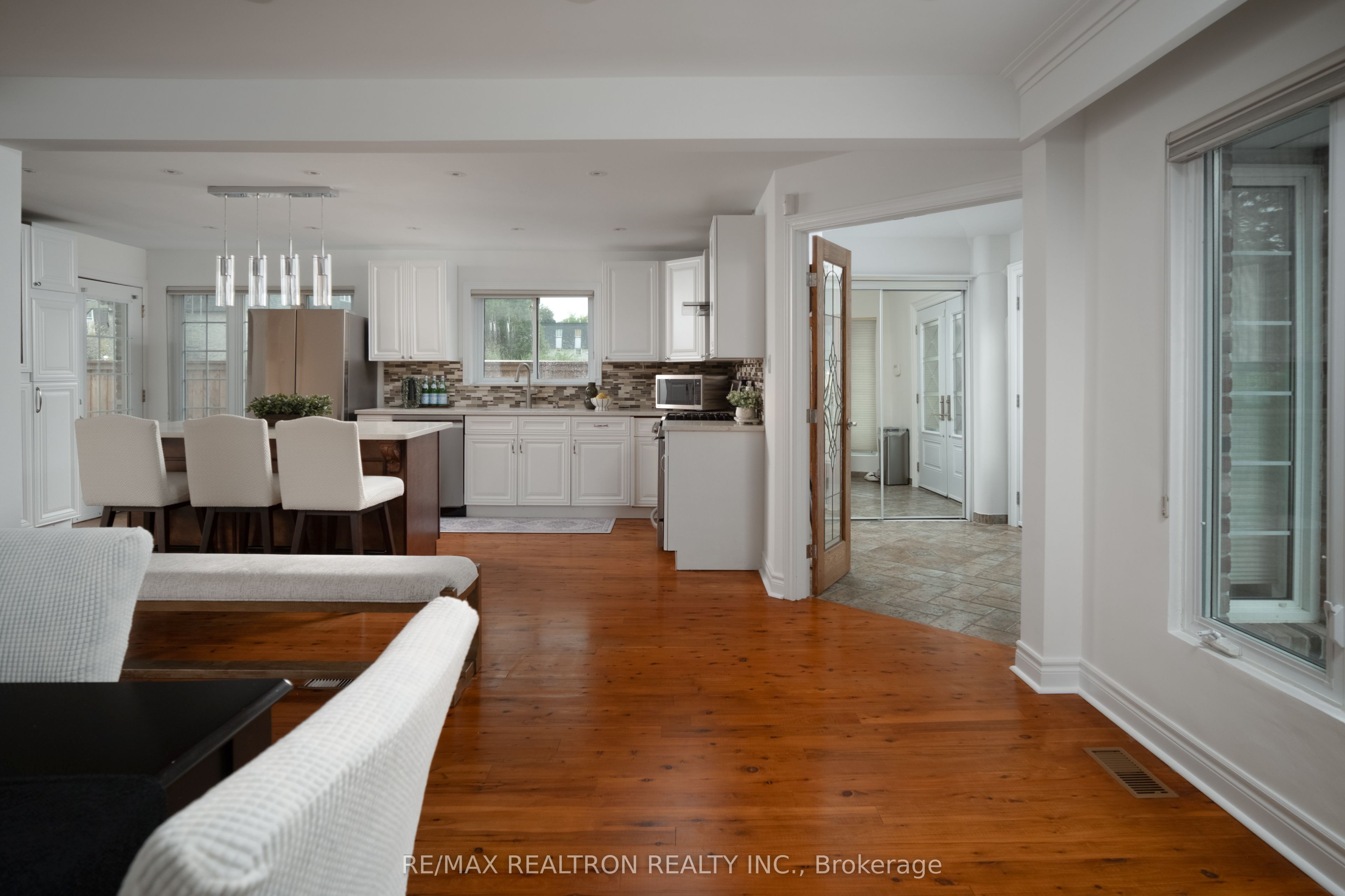 132 Morgan Avenue, Markham, ON L3T 1R7 photo 2
