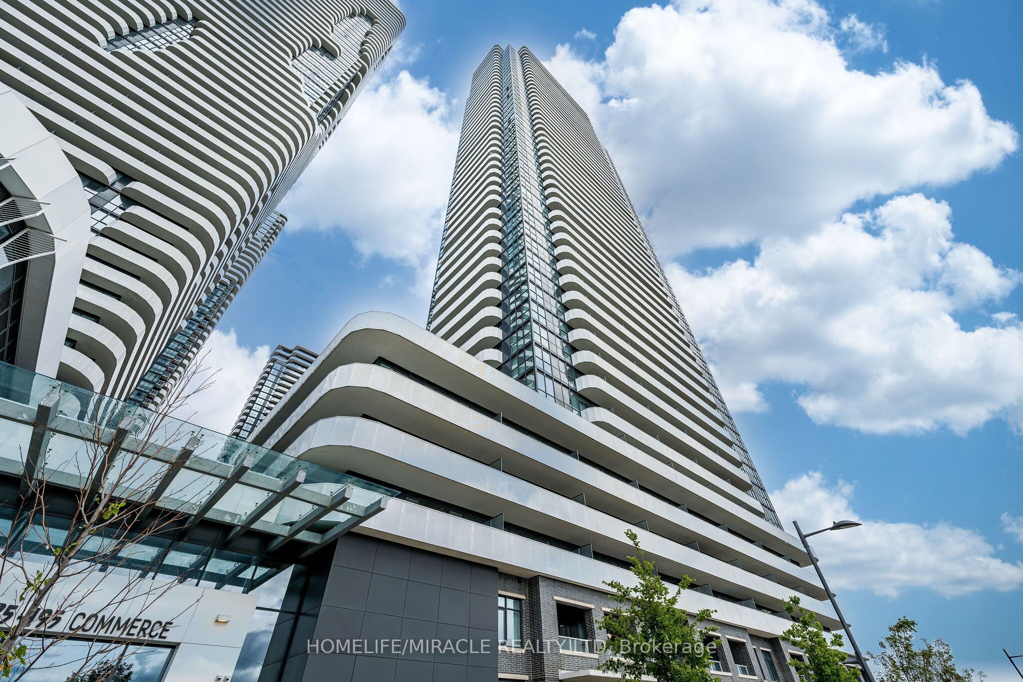 195 Commerce Street 1003, Vaughan, ON L4K 0P9 photo 3