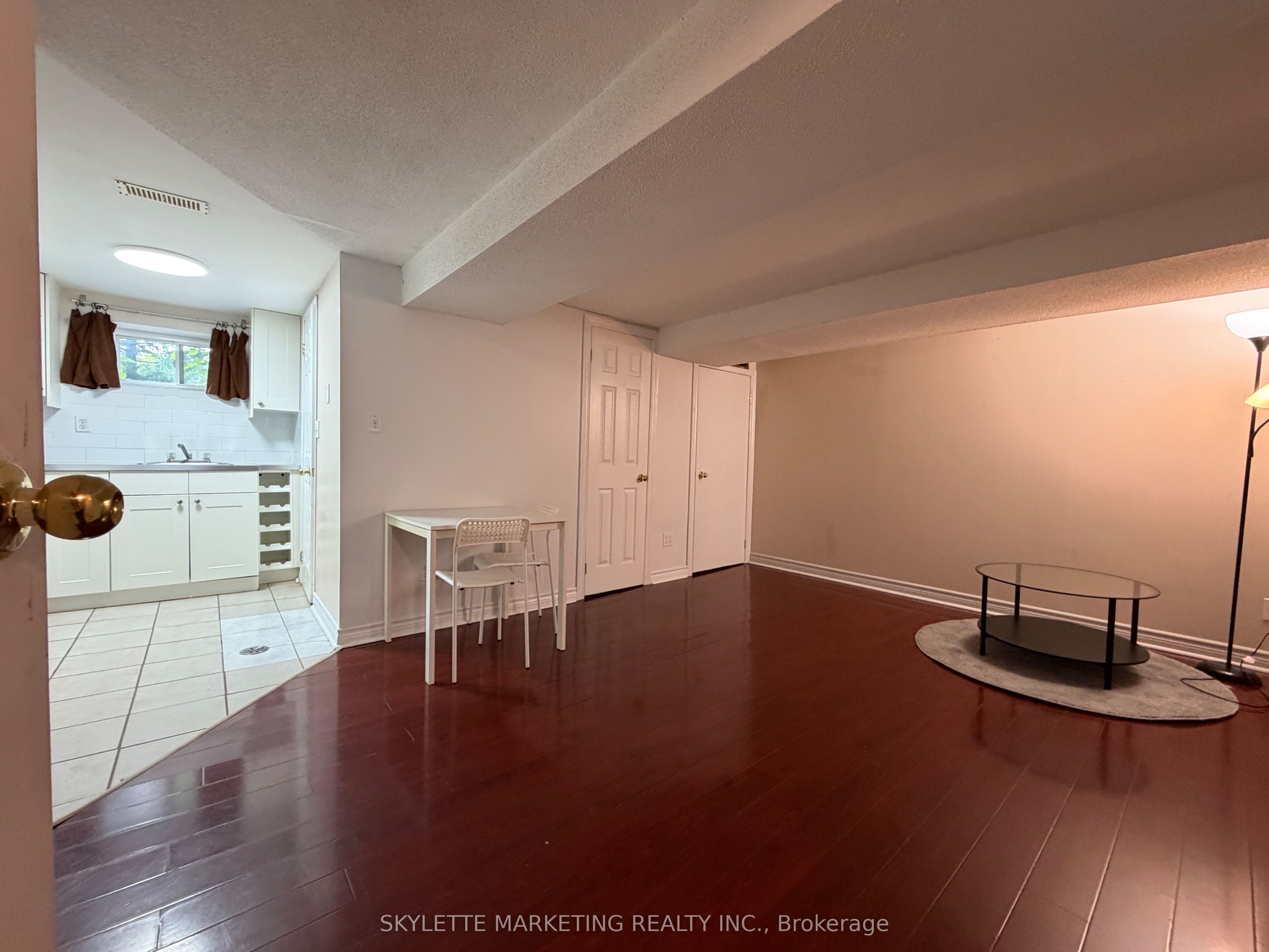 229 Zelda Crescent Lower, Richmond Hill, ON L4C 2Y7 photo 5