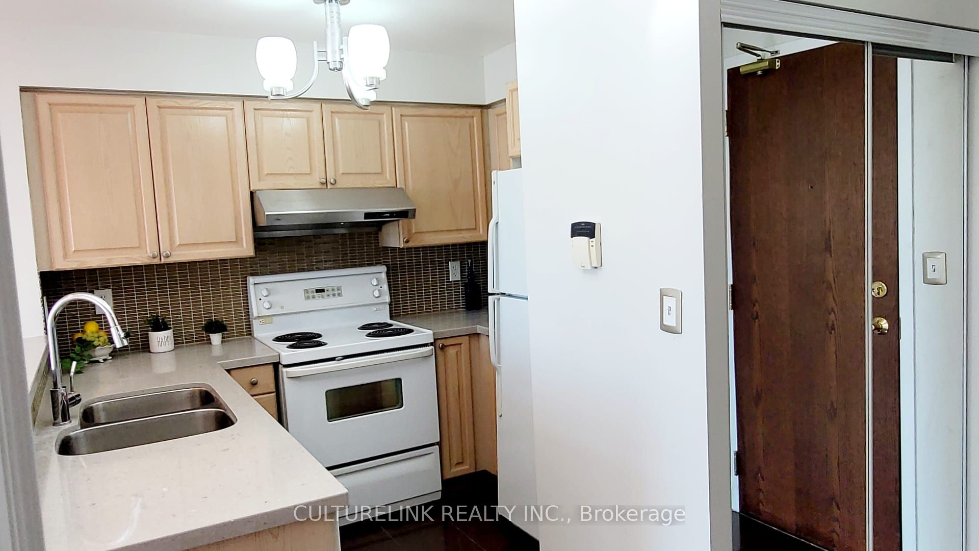 39 Oneida Crescent Ph 5, Richmond Hill, ON L4B 4T9 photo 5