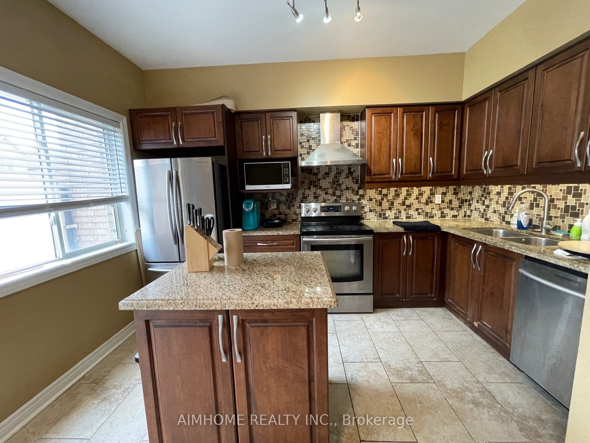 75 Leitchcroft Crescent, Markham, ON L3T 7T9 photo 5