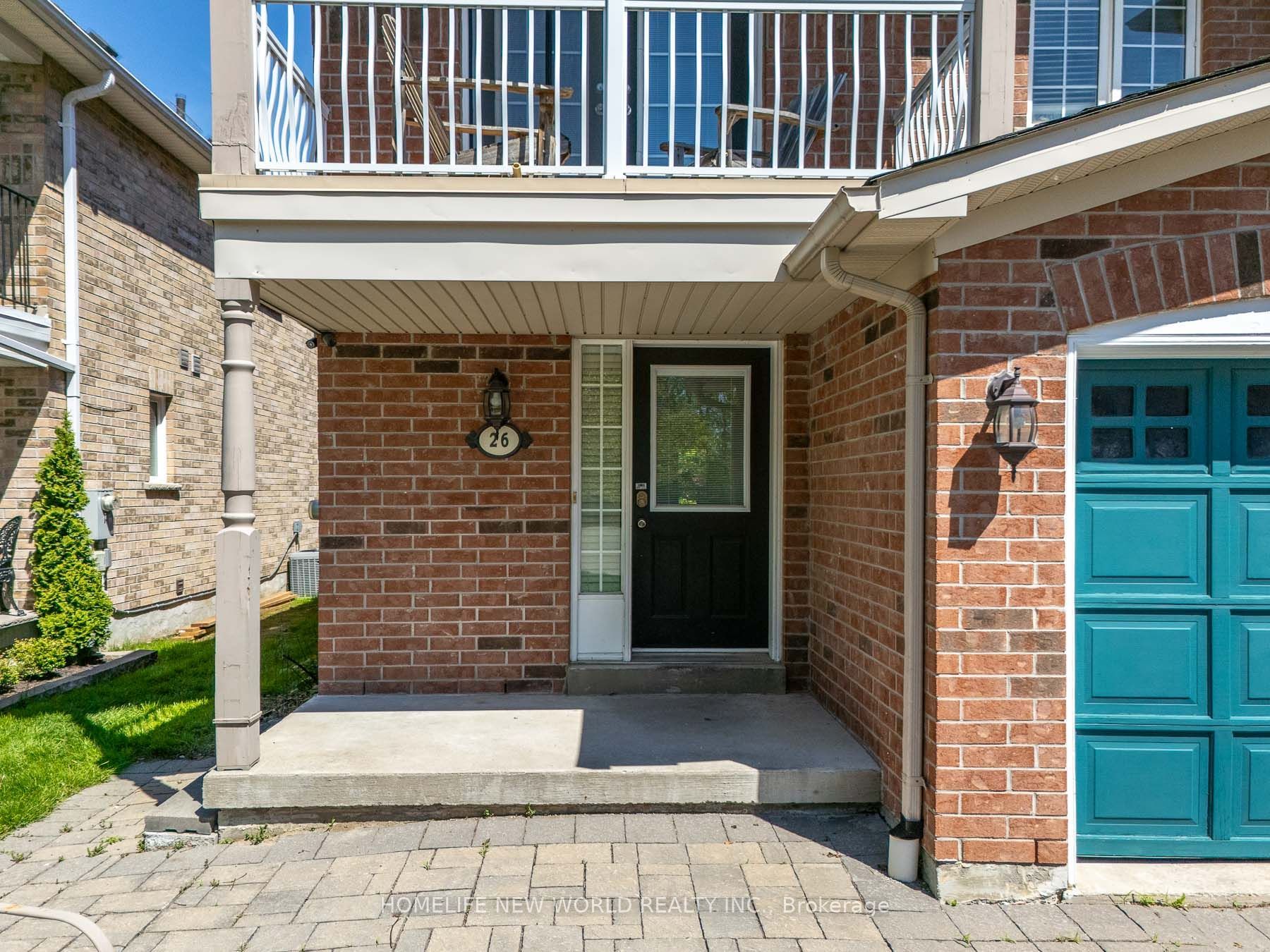 26 Cape Breton Court, Richmond Hill, ON L4E 3W4 photo 4