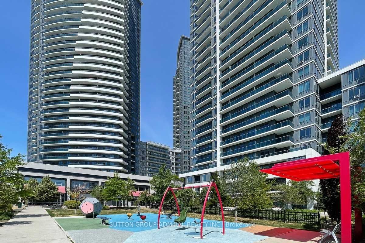 7167 Yonge Street 311, Markham, ON L3T 0E1